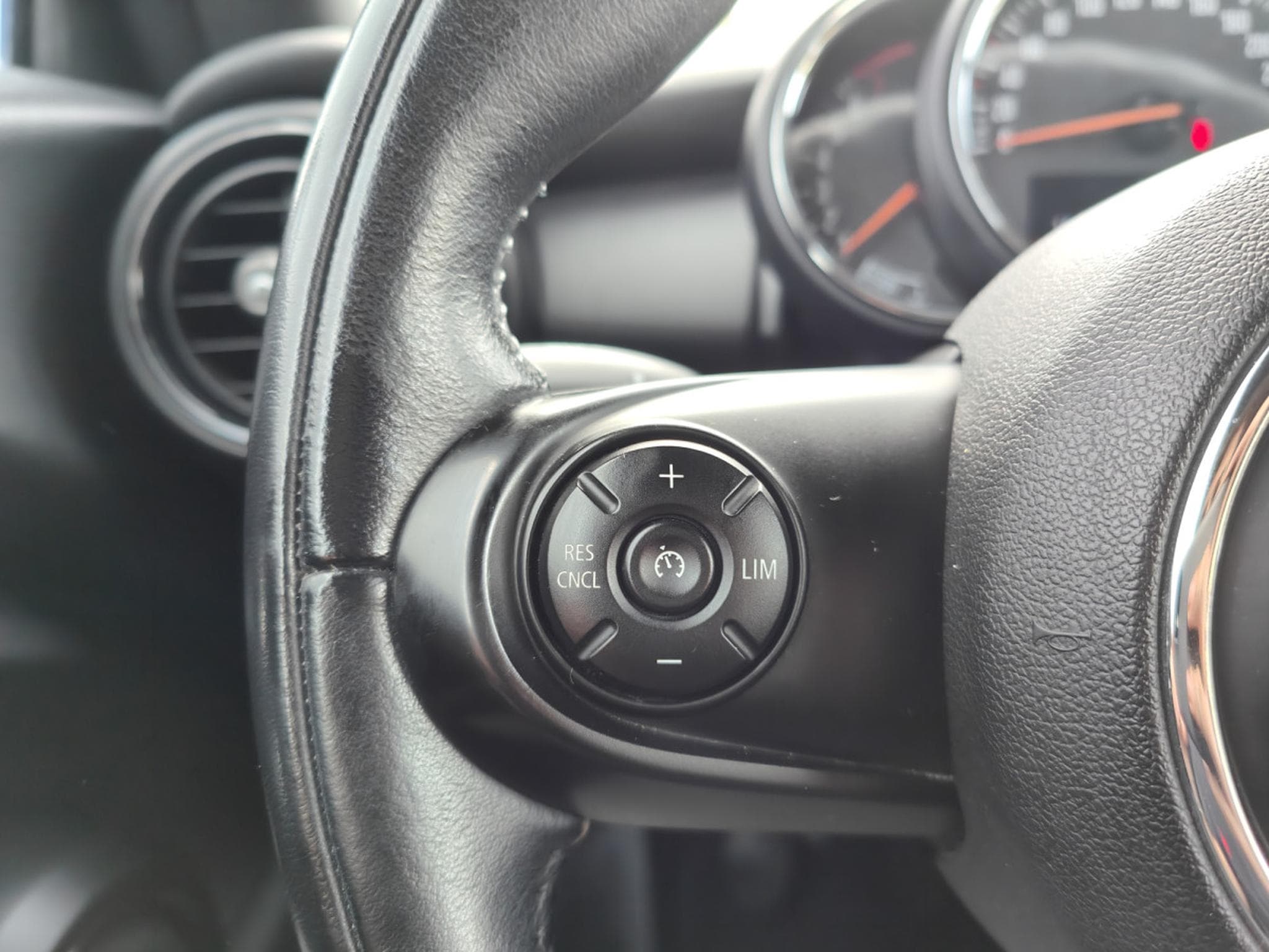 Mini Cooper Cabriolet 1.5 CABRIO BLUETOOTH SIEGE CHAUFFANTS GPS (2018) - Photo 11
