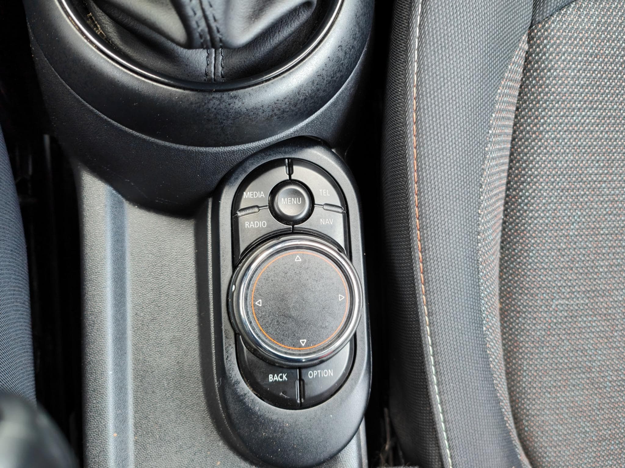 Mini Cooper Cabriolet 1.5 CABRIO BLUETOOTH SIEGE CHAUFFANTS GPS (2018) - Photo 16