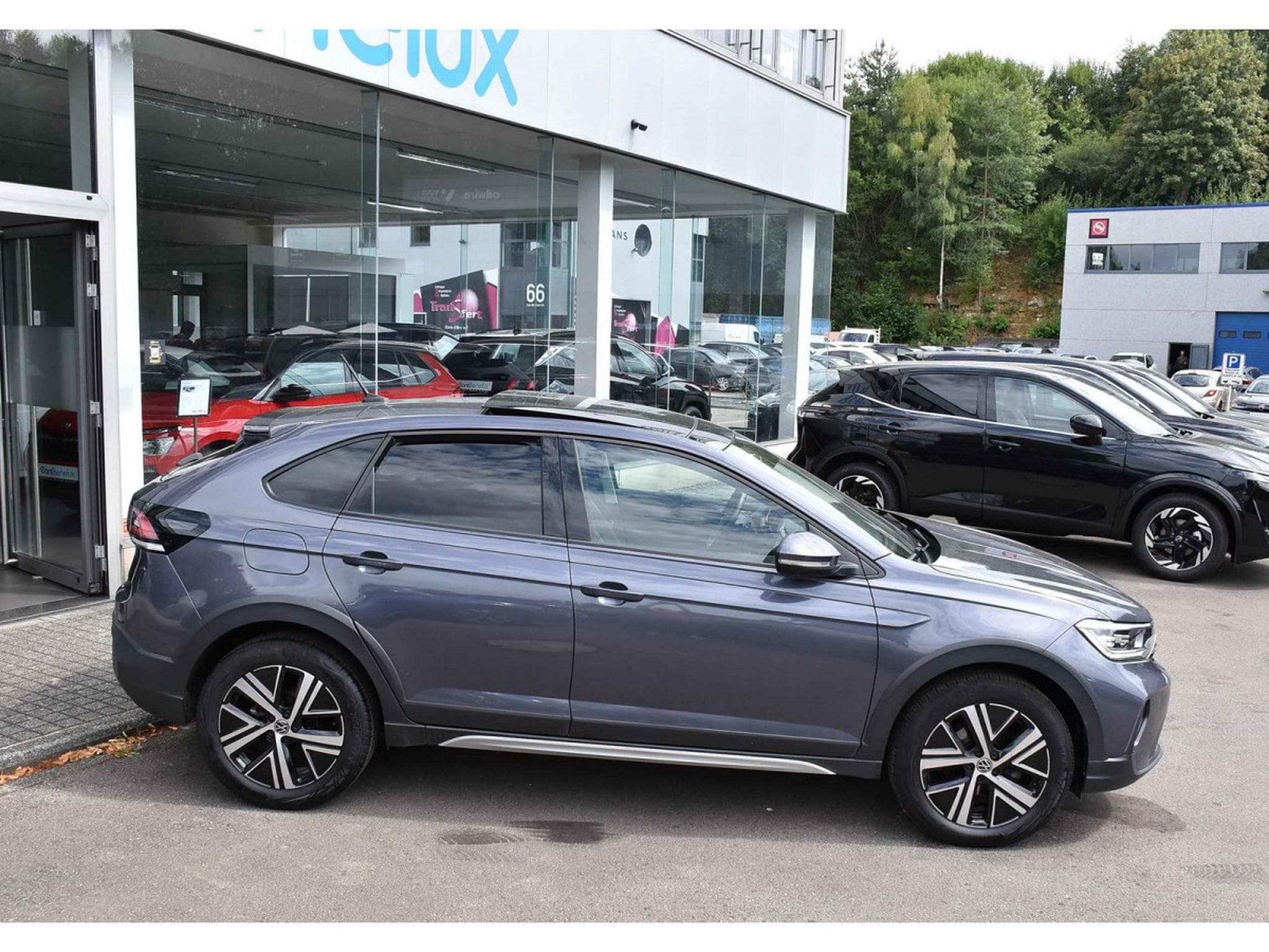 VW Taigo 1.0 TSI Style DSG TO ACC TRAVEL LED ATT RMQ JA17 (2022) - Photo 3