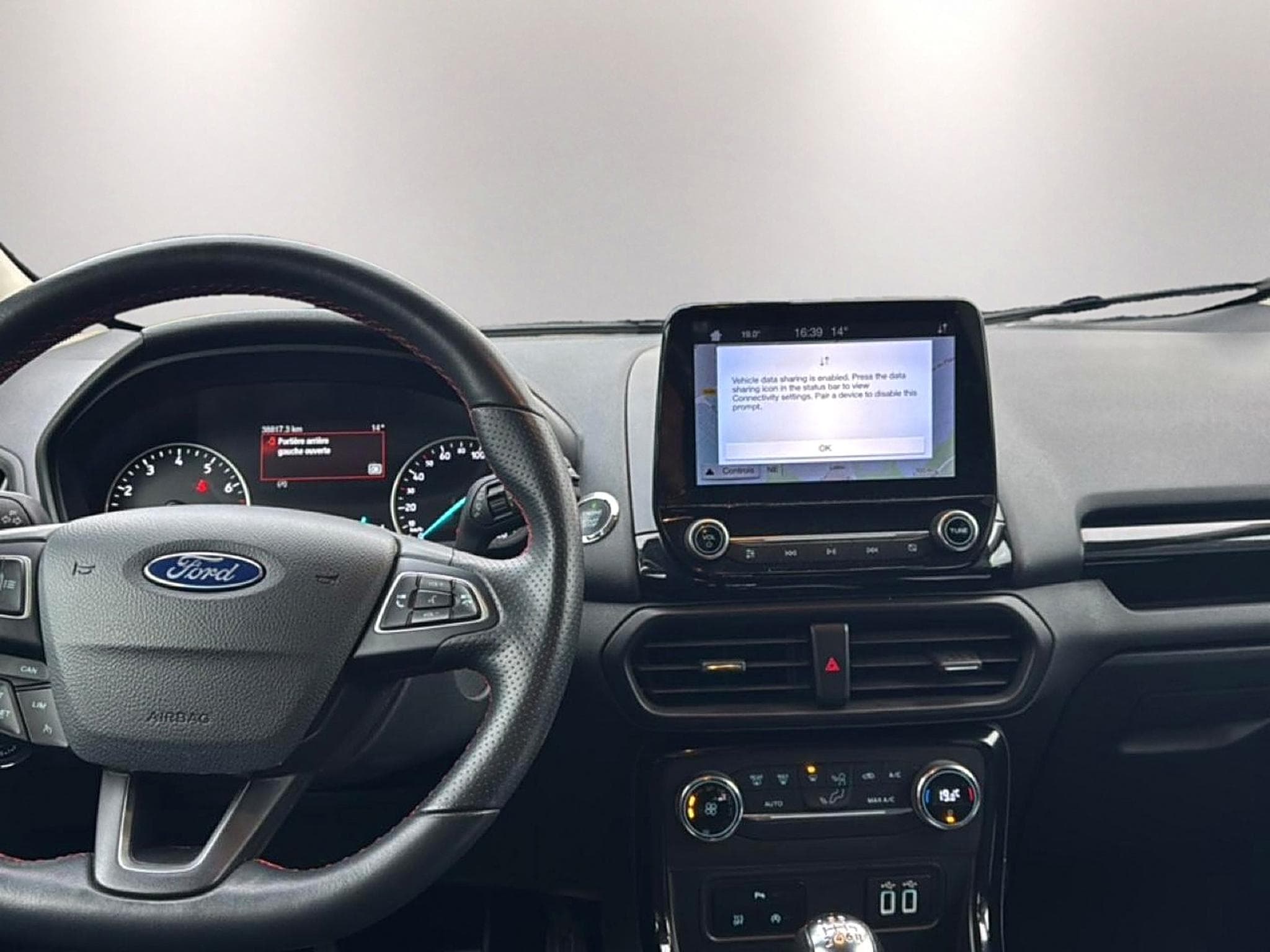 Ford ECOSPORT 1.0 ECOBOOST 125 ST-LINE (2019) - Photo 10