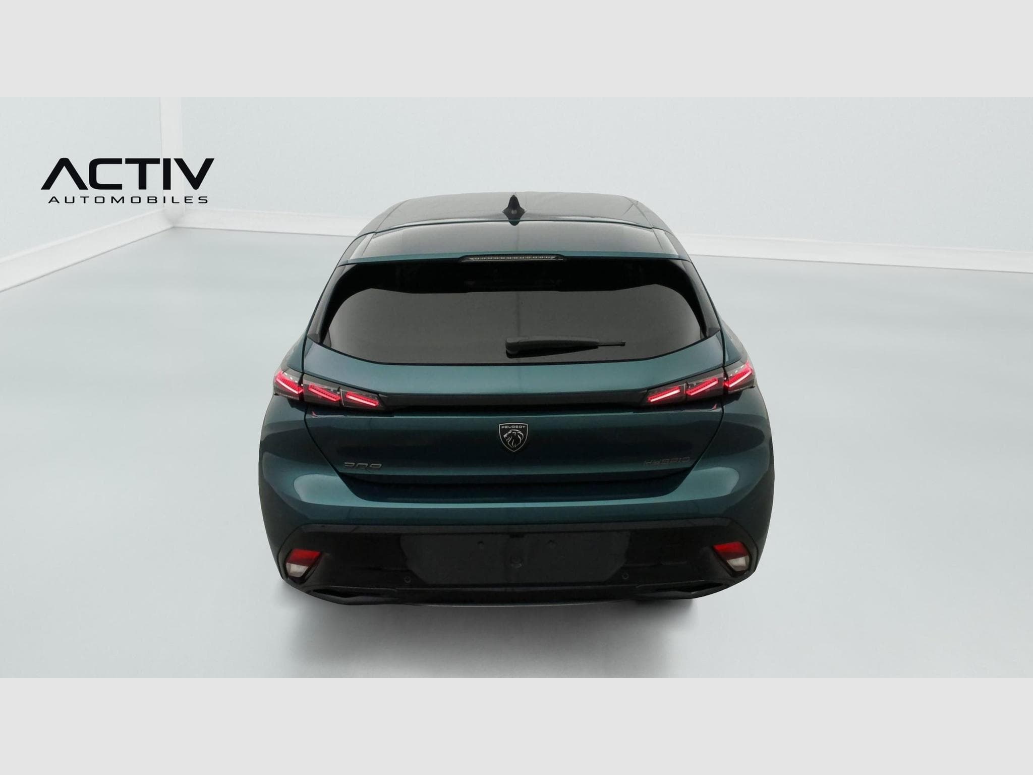 Peugeot 308 Hybrid 145 e-DCS6 Allure (2025) - Photo 6