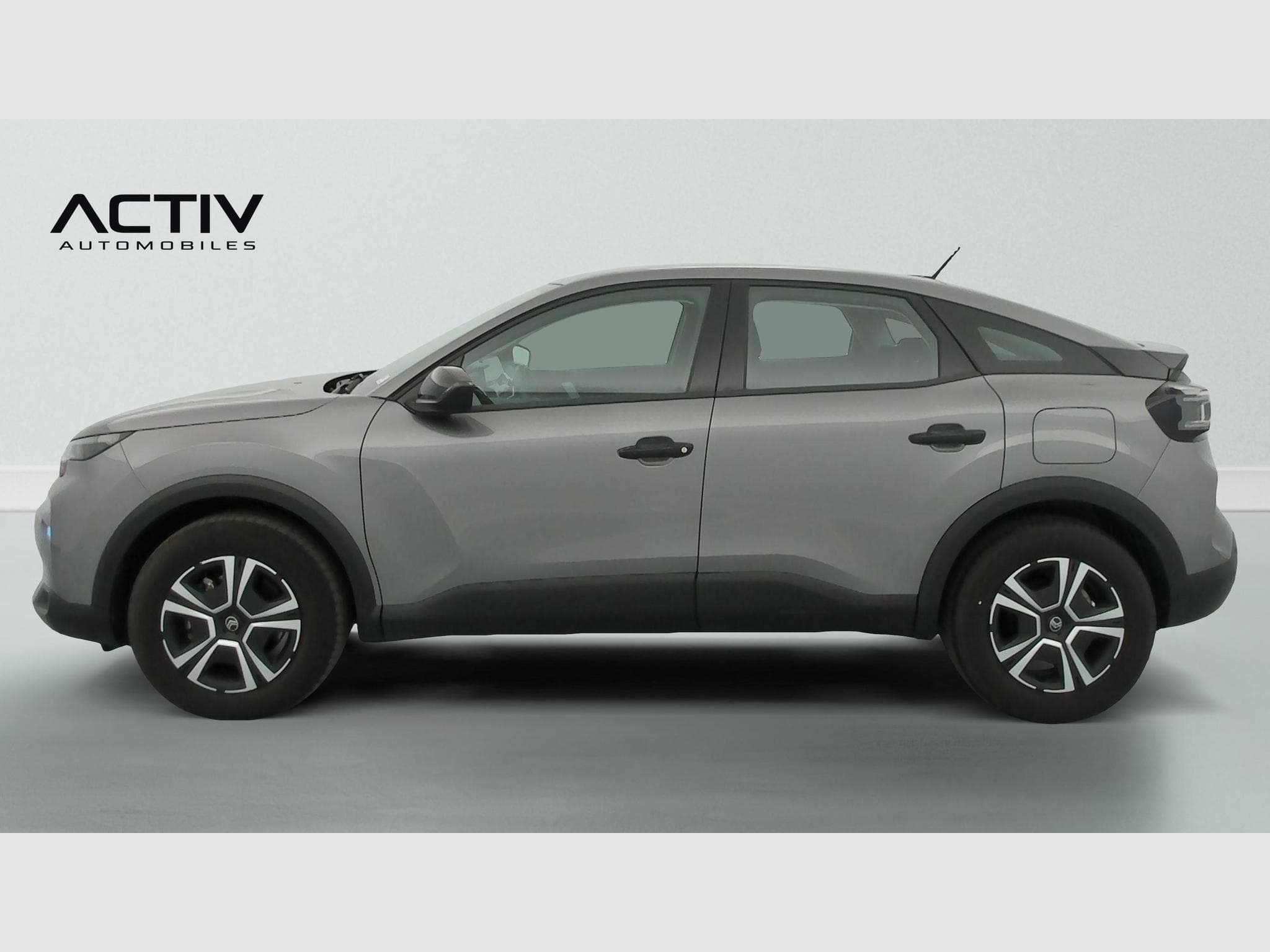Citroën C4 Hybride 110 ch e-DCS6 You (2025) - Photo 4