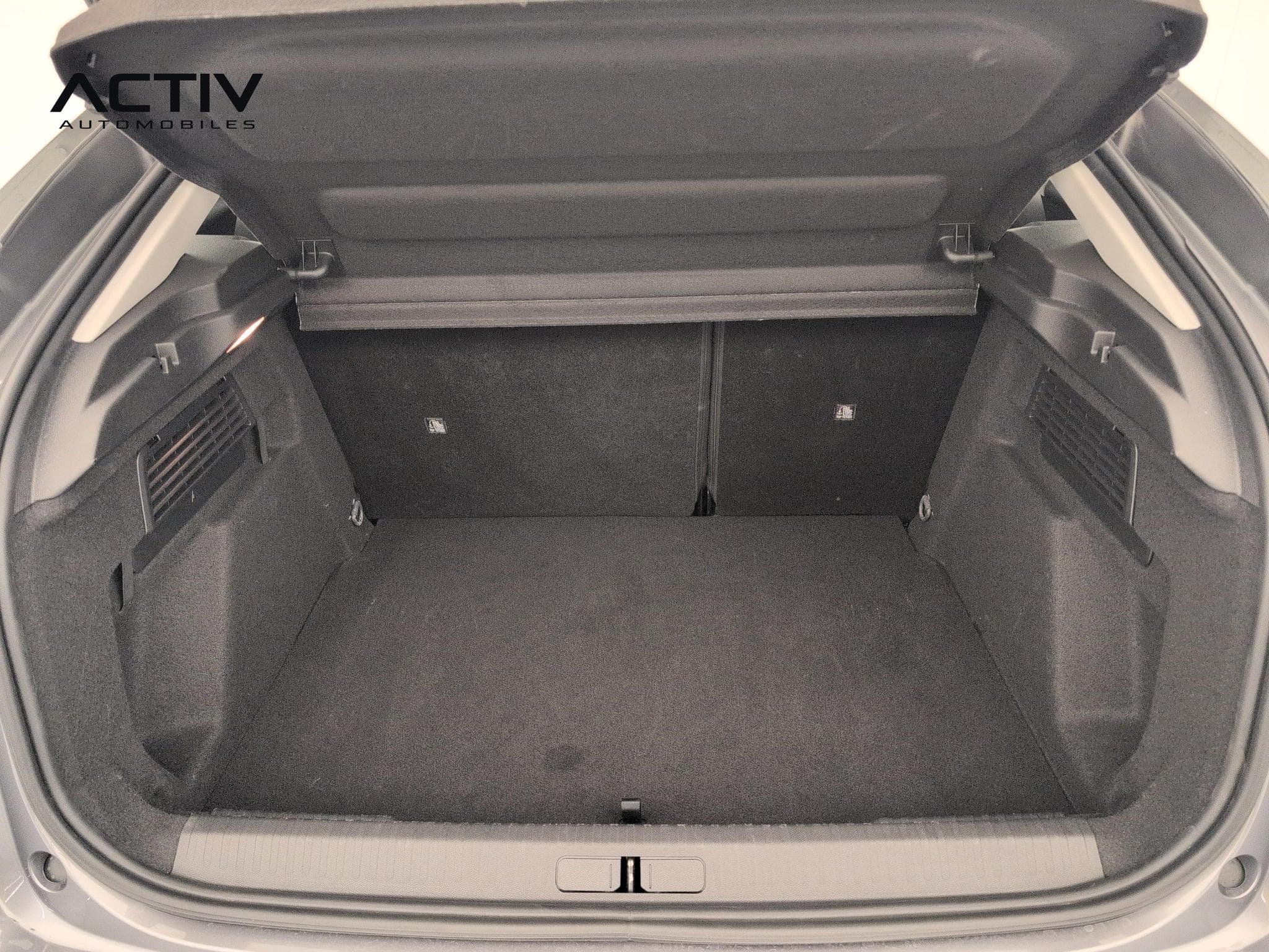 Citroën C4 Hybride 110 ch e-DCS6 You (2025) - Photo 12