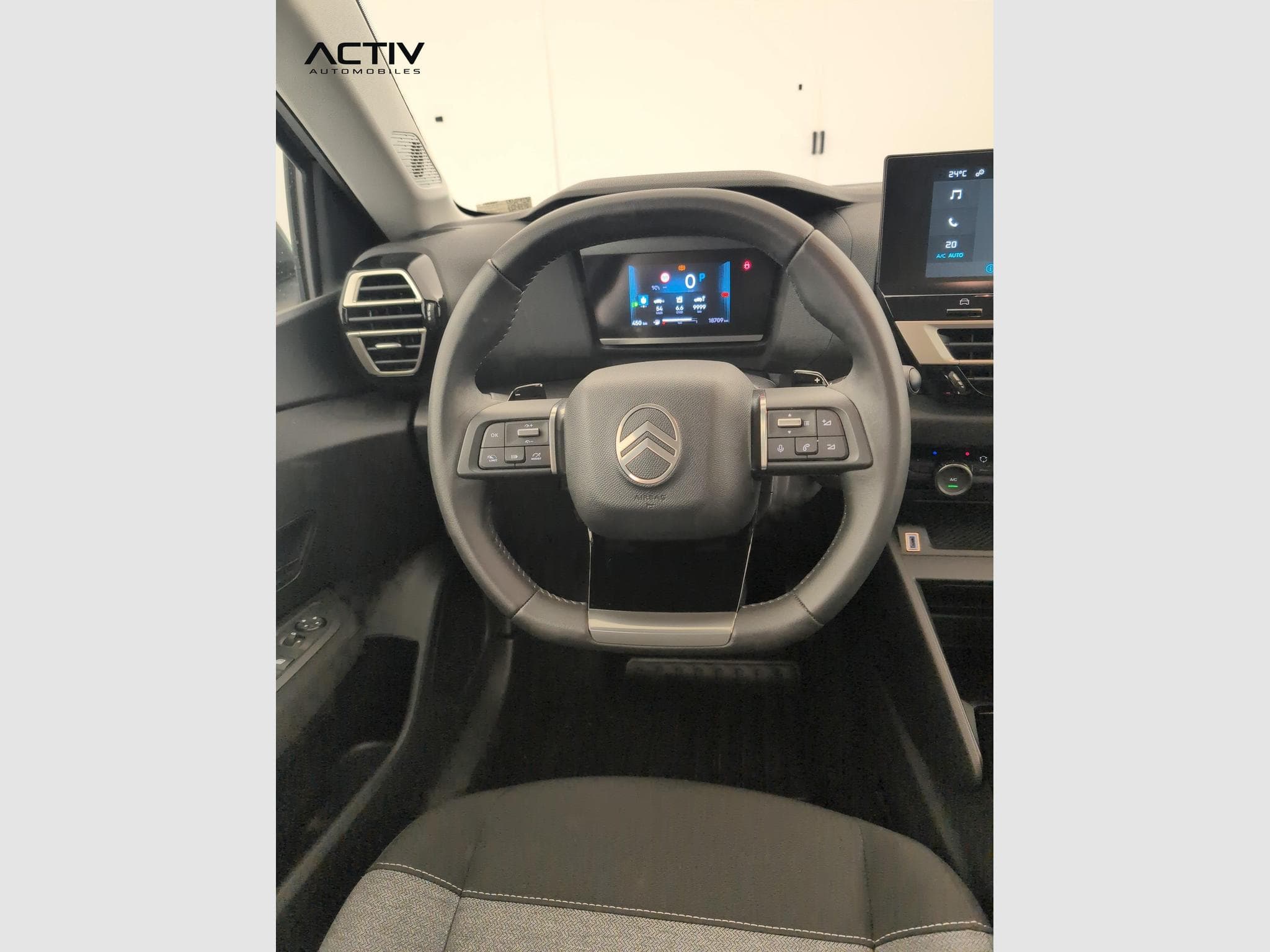 Citroën C4 Hybride 110 ch e-DCS6 You (2025) - Photo 14