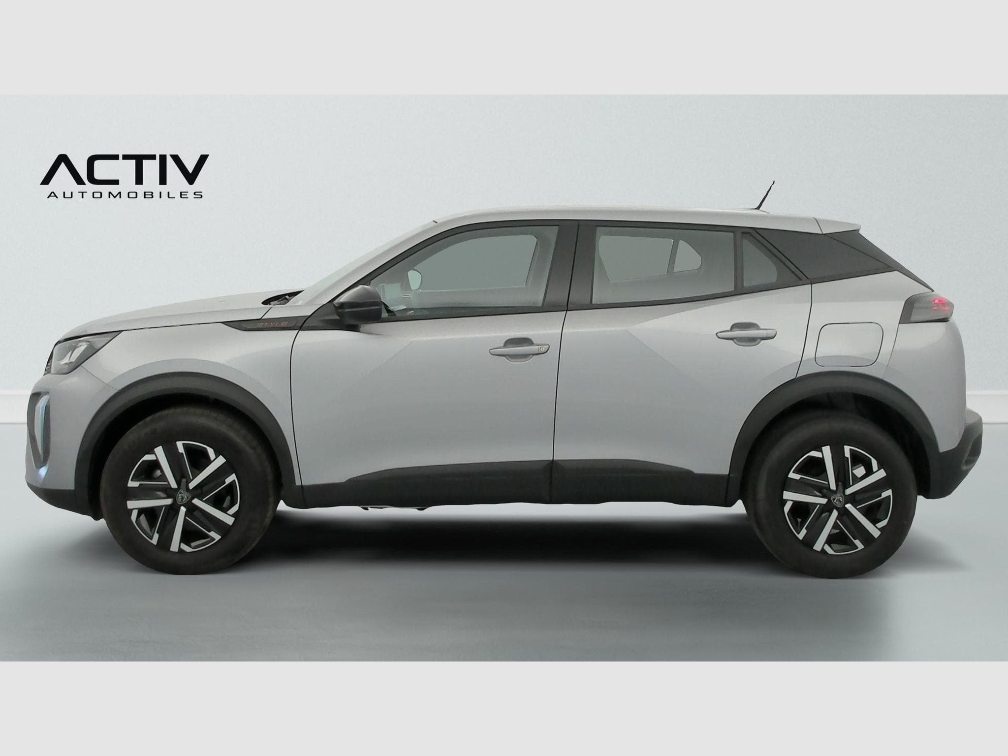 Peugeot 2008 100 S&S BVM6 Style (2025) - Photo 4