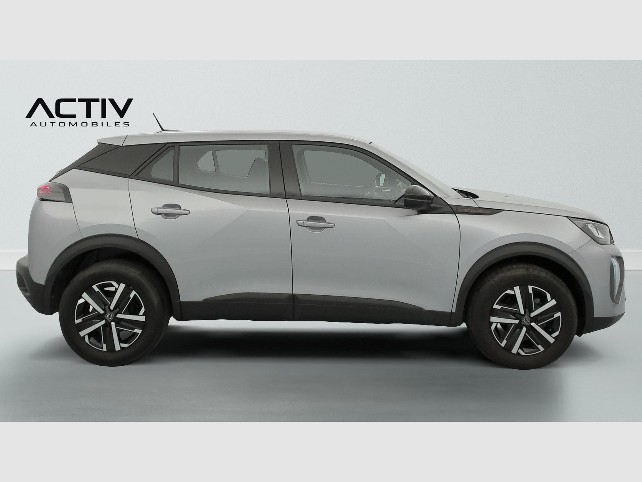 Peugeot 2008 100 S&S BVM6 Style (2025) - Photo 8