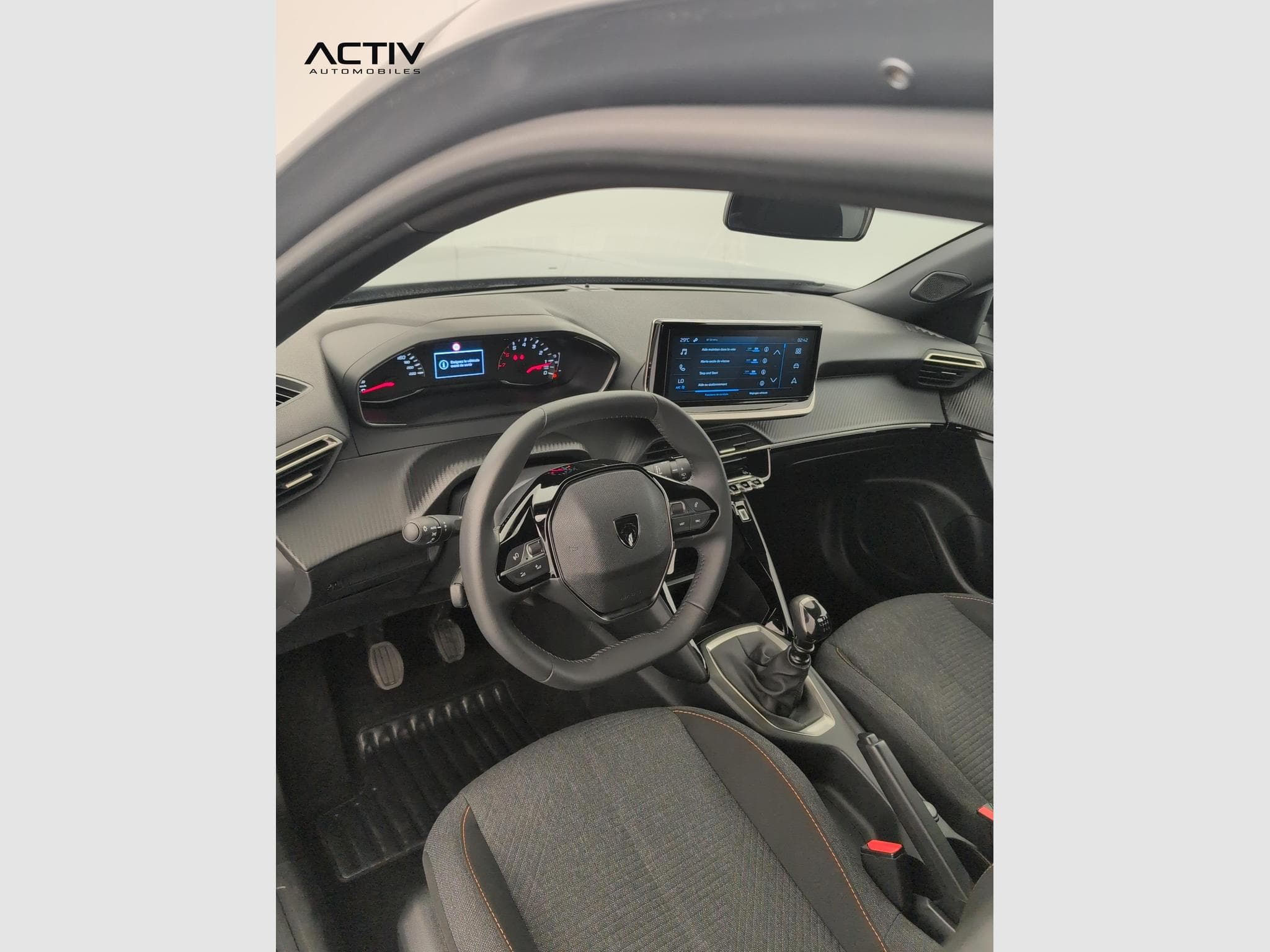 Peugeot 2008 100 S&S BVM6 Style (2025) - Photo 13