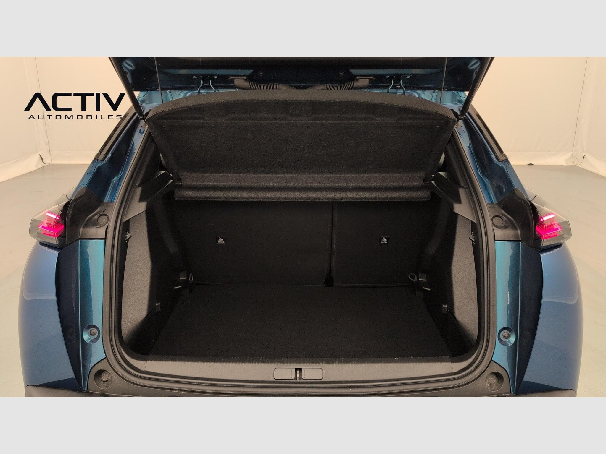 Peugeot 2008 100 S&S BVM6 Style (2025) - Photo 11