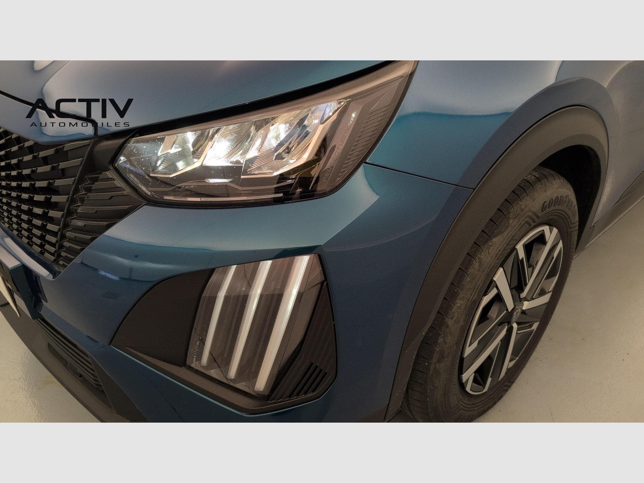 Peugeot 2008 100 S&S BVM6 Style (2025) - Photo 18