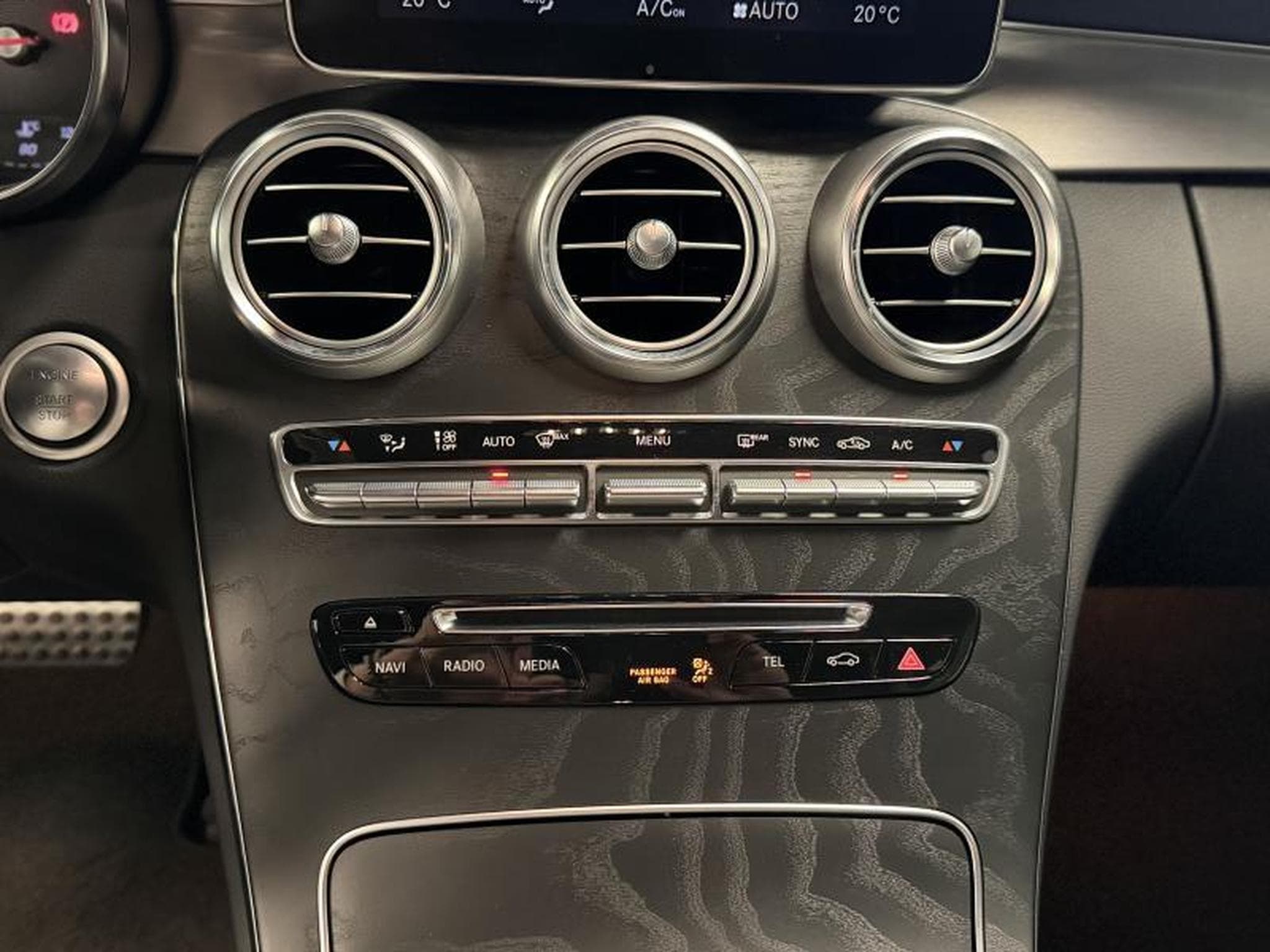 Mercedes C 250 AMG LINE 9G TRONIC (2017) - Photo 5