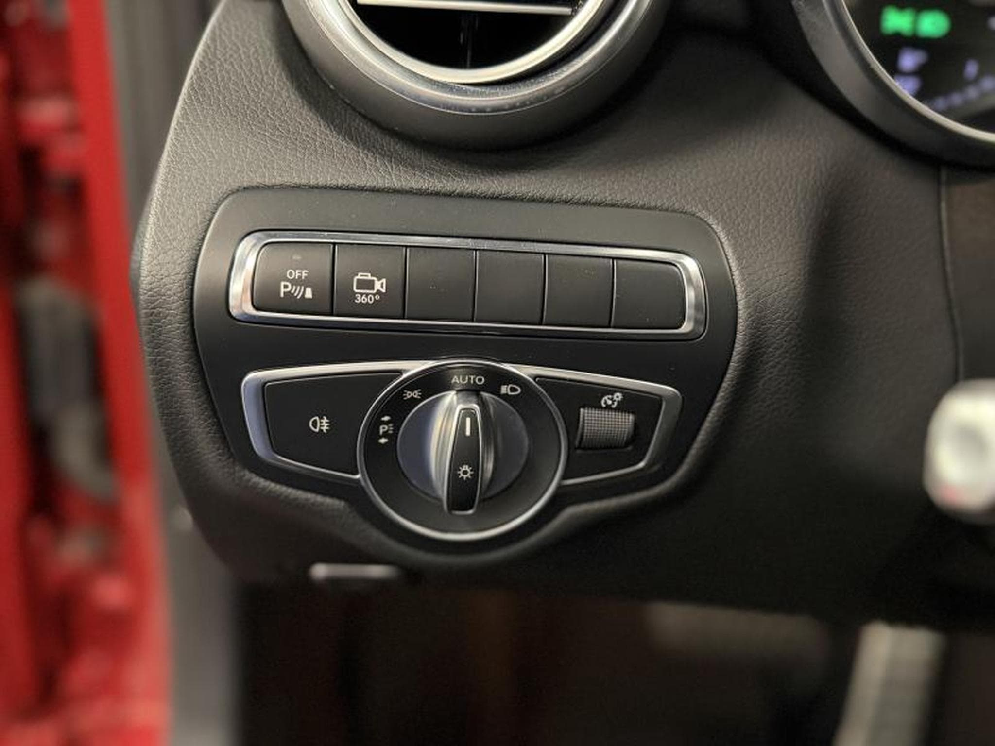 Mercedes C 250 AMG LINE 9G TRONIC (2017) - Photo 8