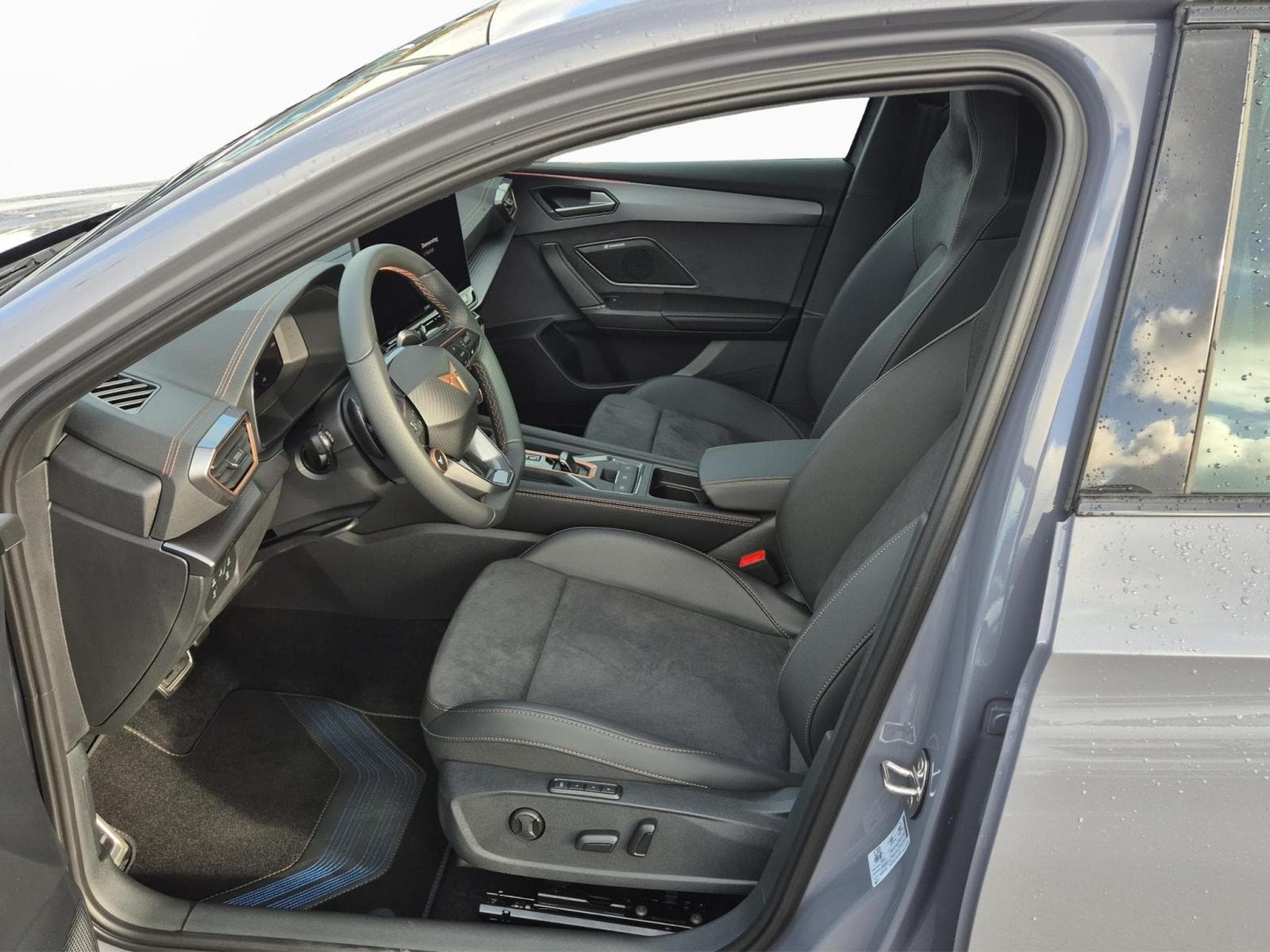 Cupra Leon 1.5 eTSI DSG (2026) - Foto 6
