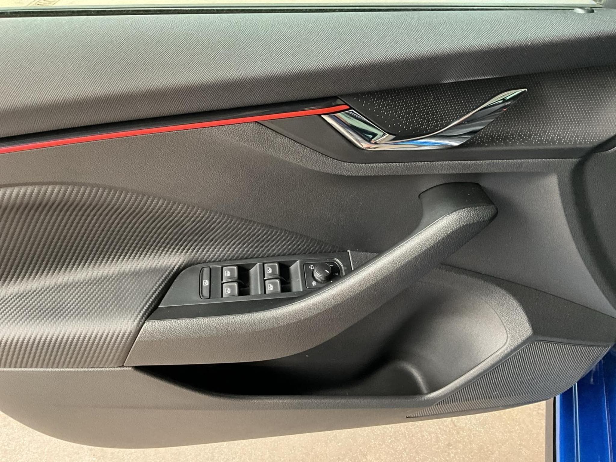 Skoda Scala Monte-Carlo+DSG+Pano+LED+RearView (2025) - Foto 10