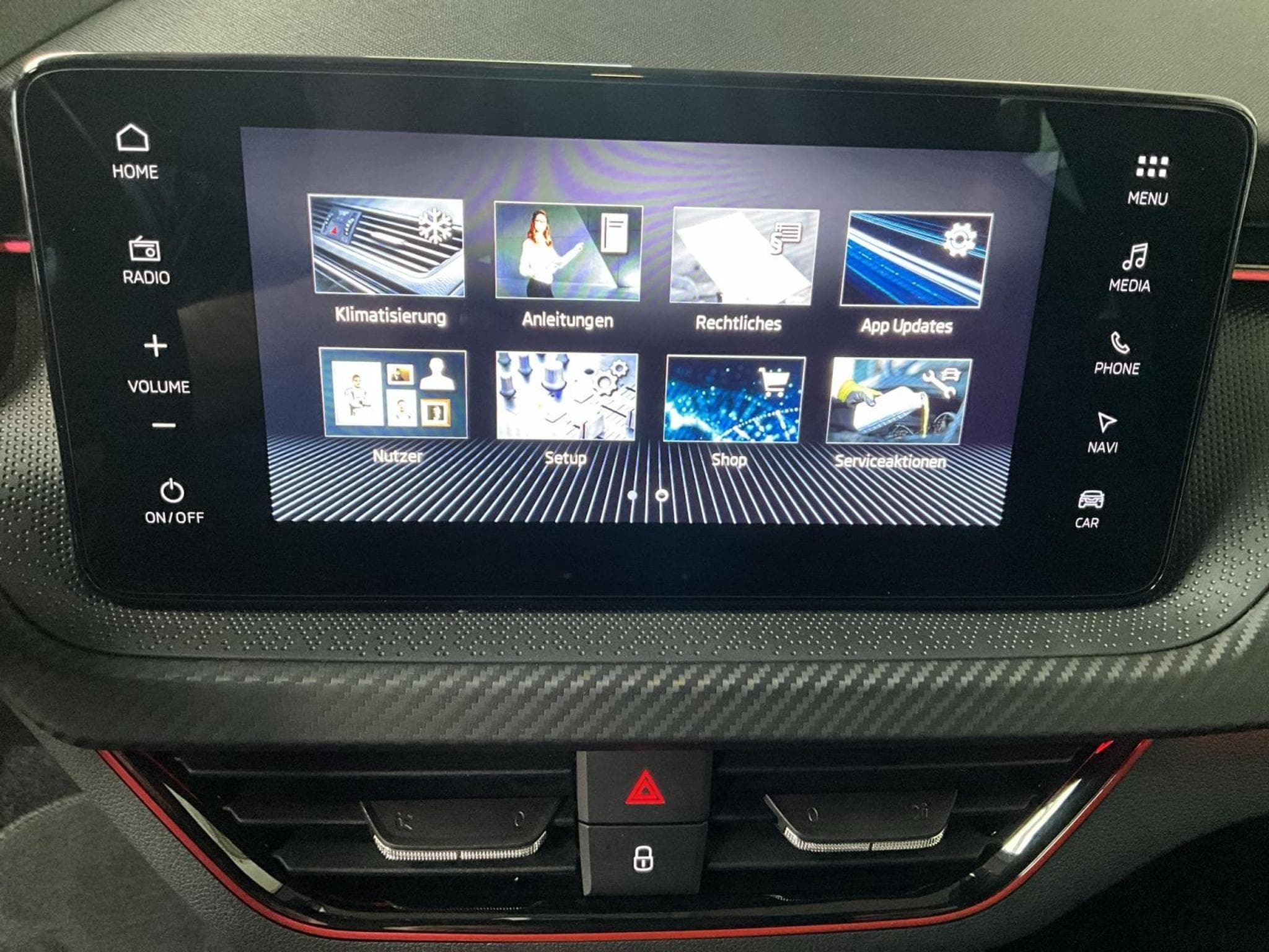 Skoda Scala Monte-Carlo+DSG+Pano+LED+RearView (2025) - Foto 17