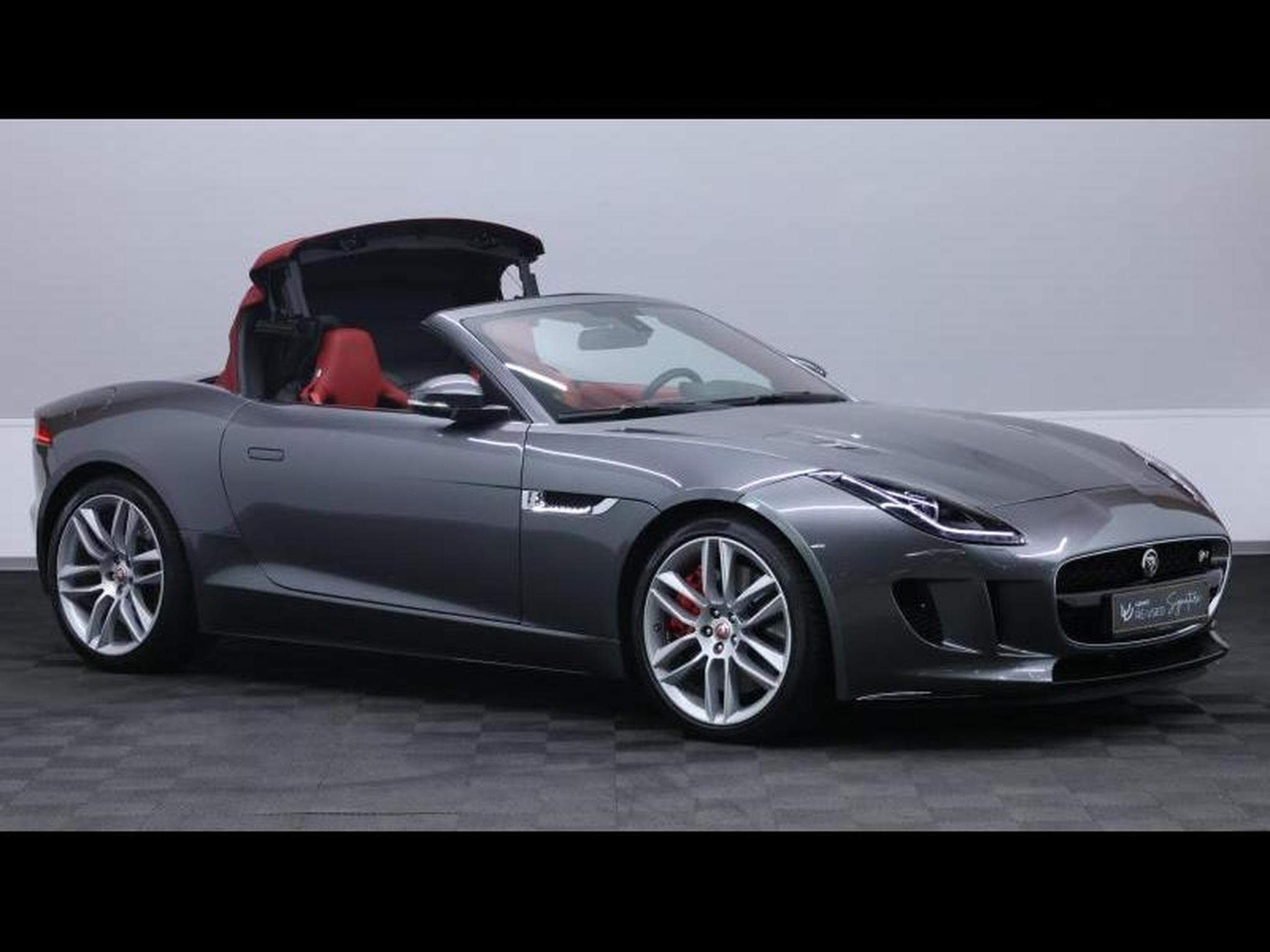 Jaguar F-Type P550 R AWD Auto (2015) - Photo 8
