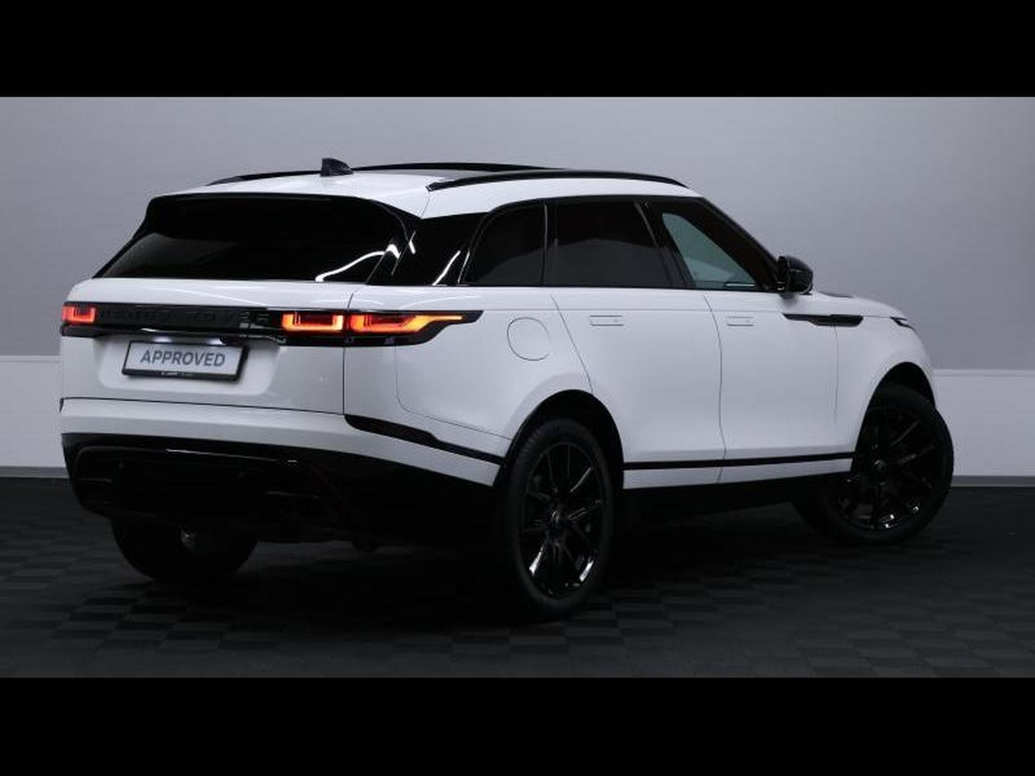 Land-Rover Range Rover Velar P400e HSE R-Dynamic PHEV (2022) - Photo 5