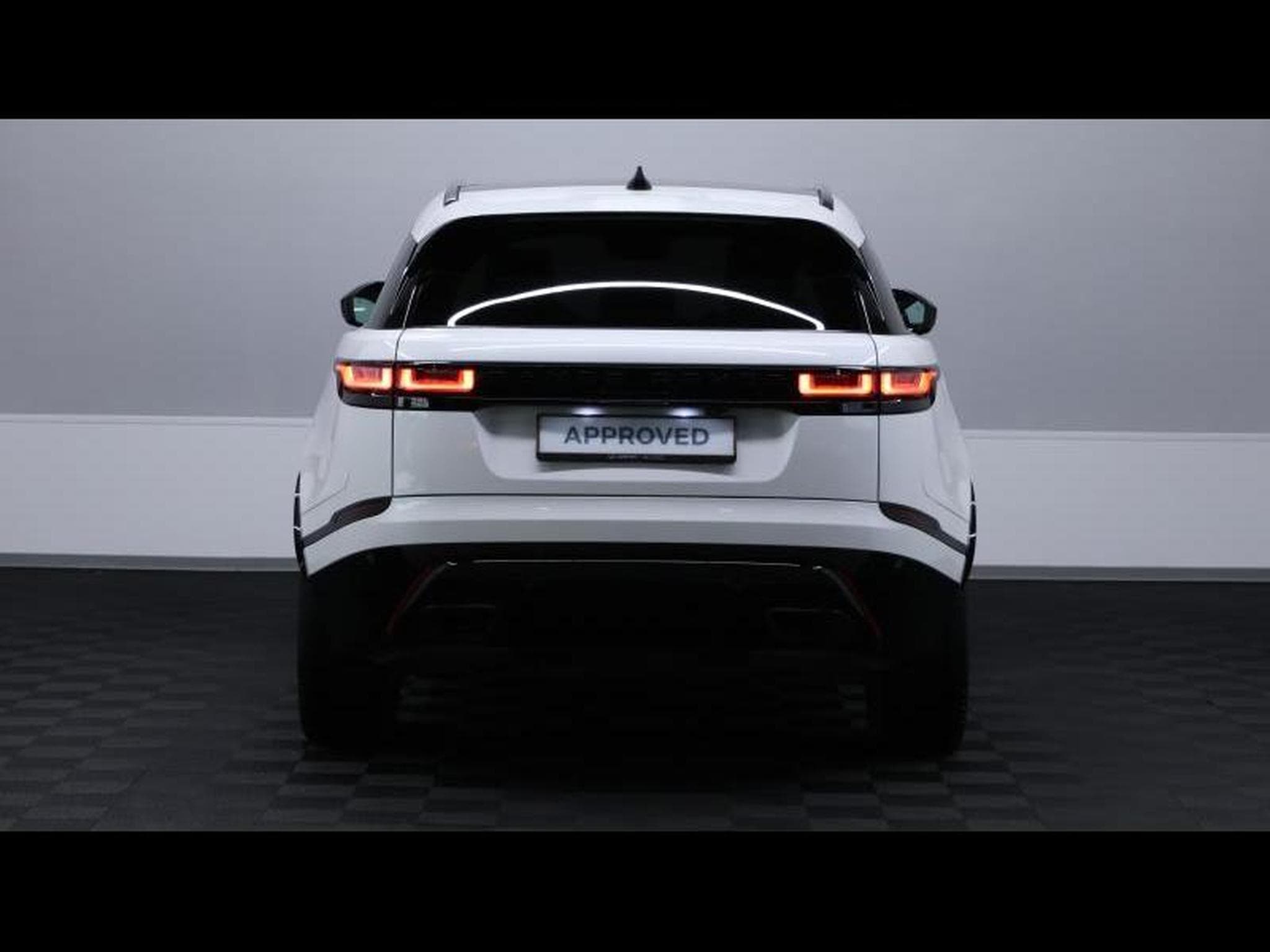 Land-Rover Range Rover Velar P400e HSE R-Dynamic PHEV (2022) - Photo 6