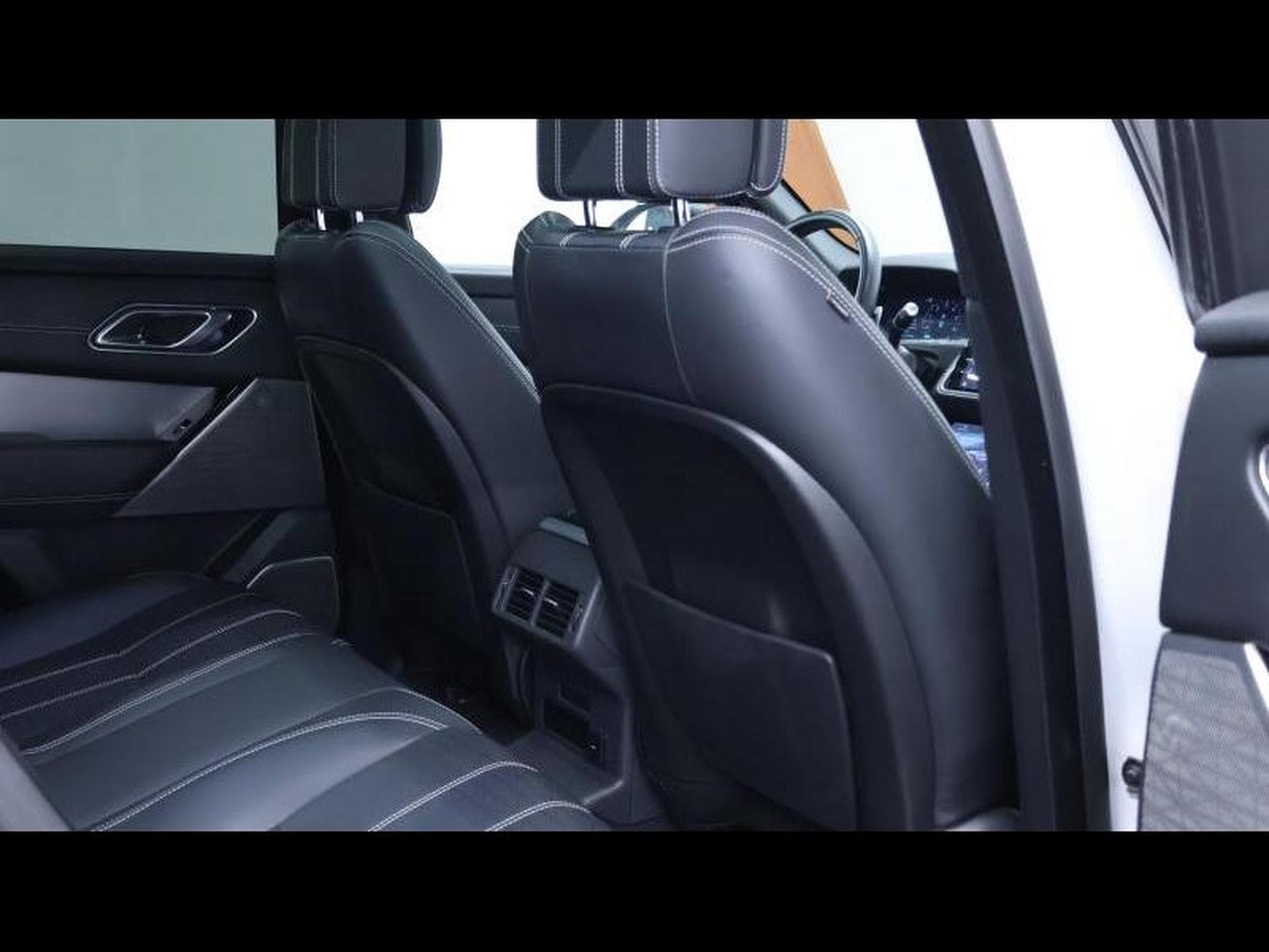 Land-Rover Range Rover Velar P400e HSE R-Dynamic PHEV (2022) - Photo 14