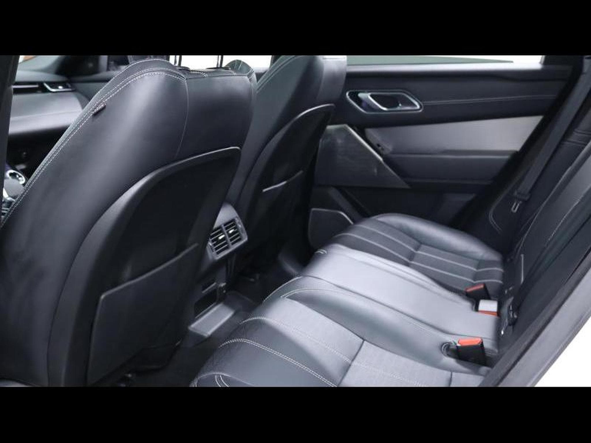 Land-Rover Range Rover Velar P400e HSE R-Dynamic PHEV (2022) - Photo 18