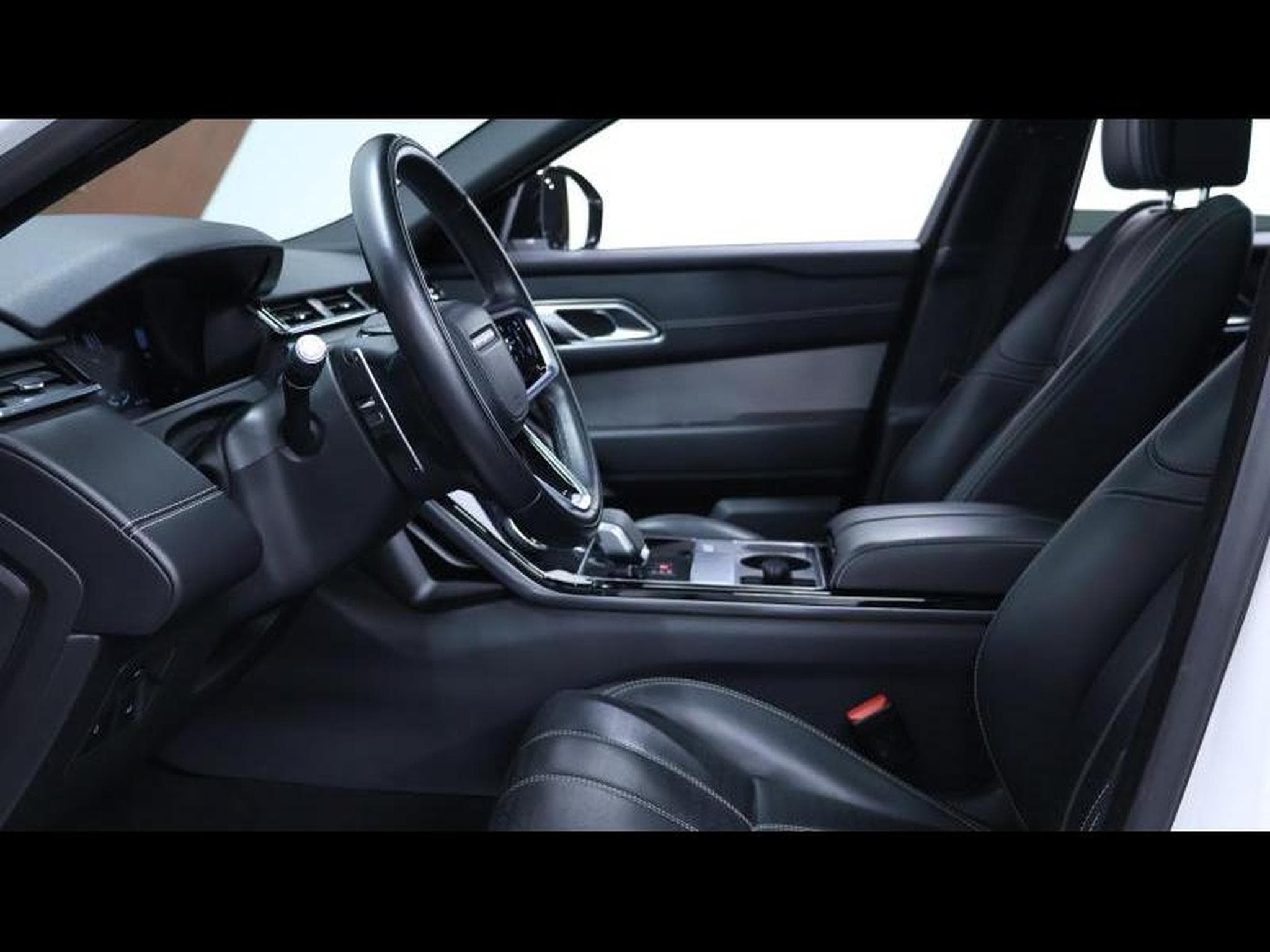 Land-Rover Range Rover Velar P400e HSE R-Dynamic PHEV (2022) - Photo 16
