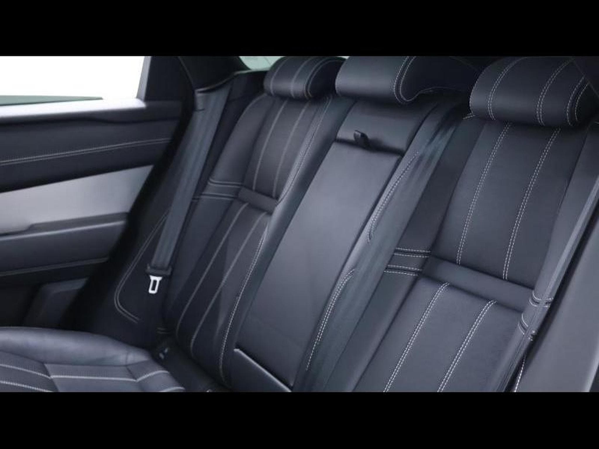 Land-Rover Range Rover Velar P400e HSE R-Dynamic PHEV (2022) - Photo 19