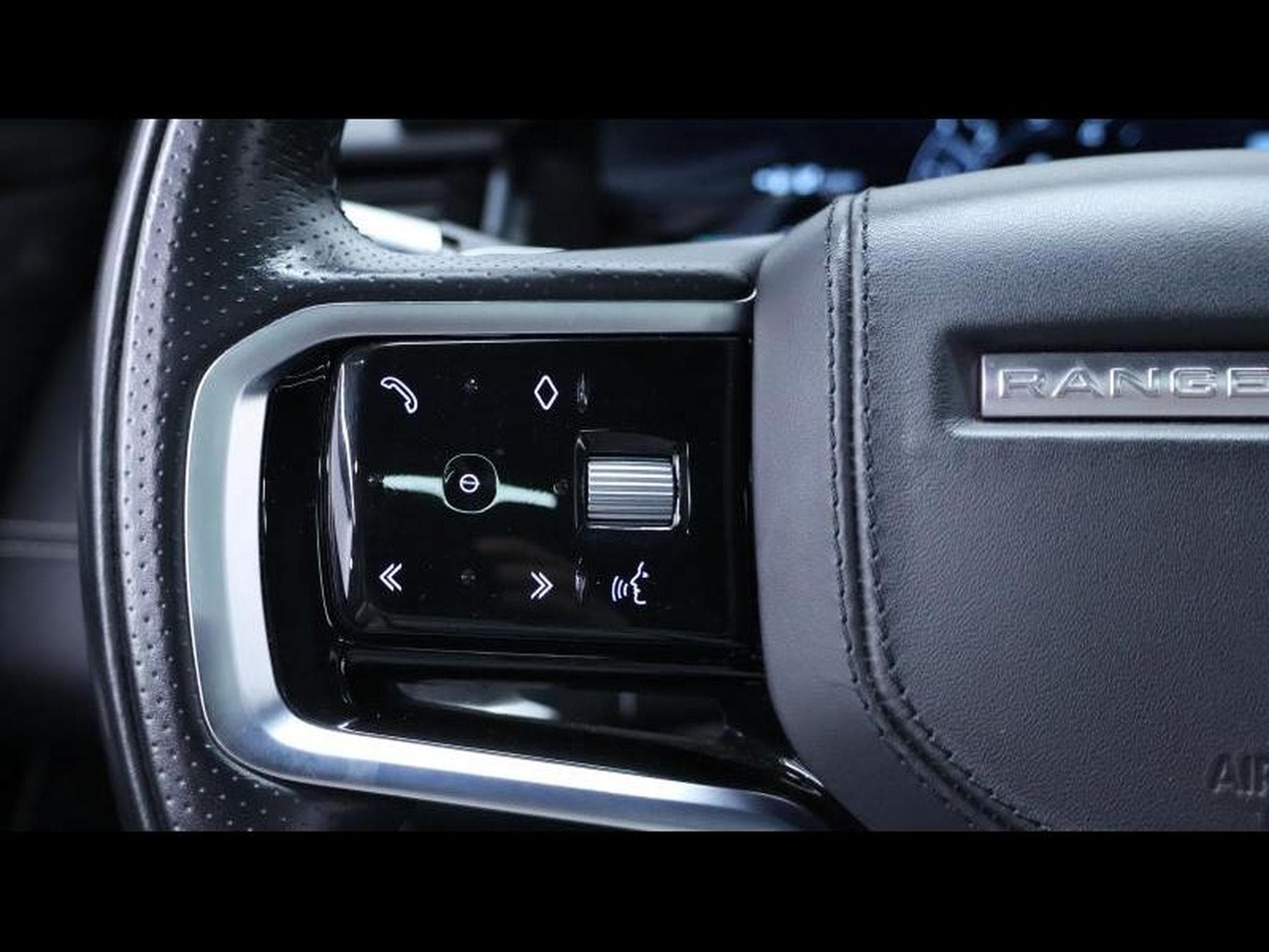 Land-Rover Range Rover Velar P400e HSE R-Dynamic PHEV (2022) - Photo 24