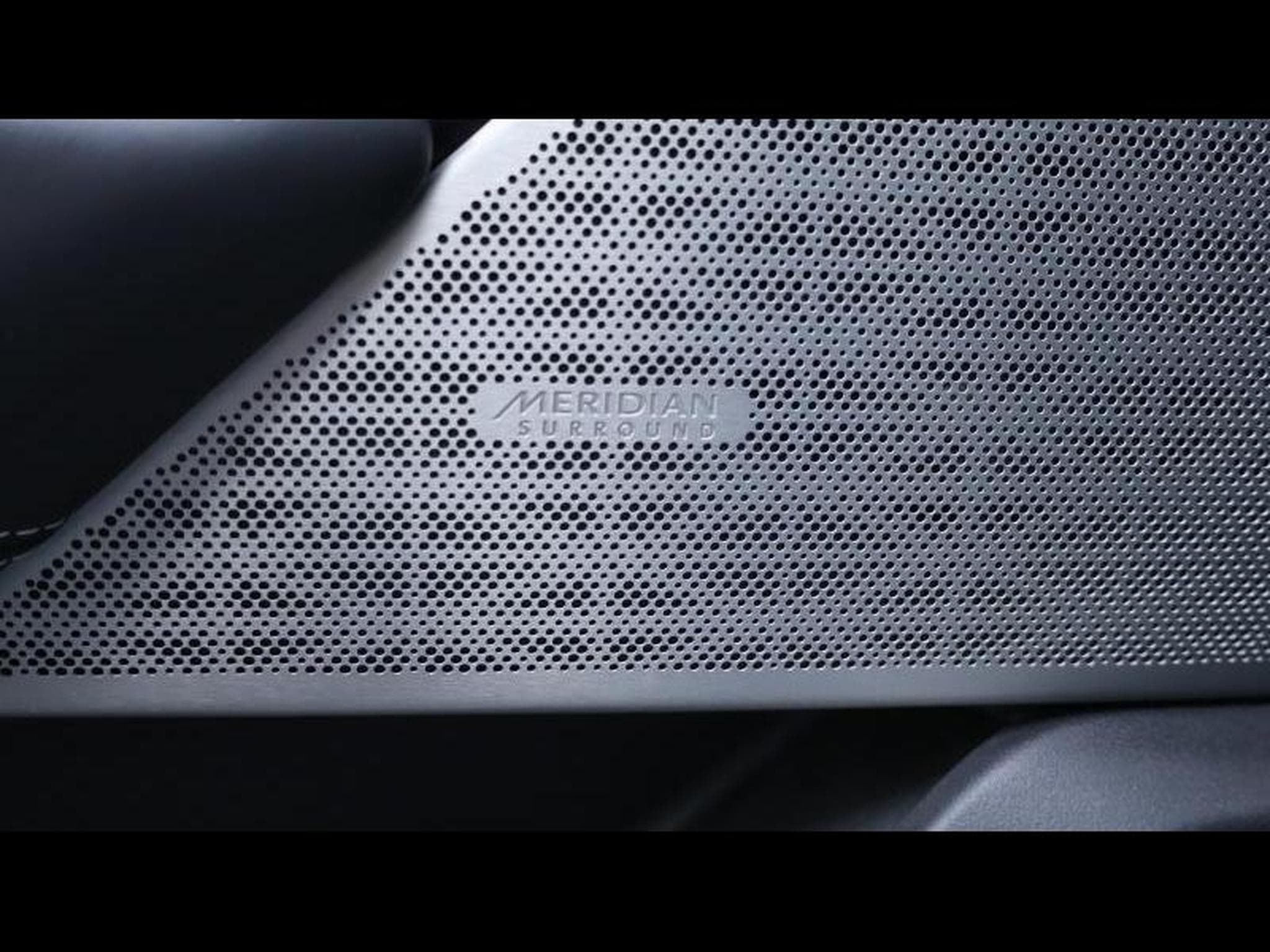 Land-Rover Range Rover Velar P400e HSE R-Dynamic PHEV (2022) - Photo 38