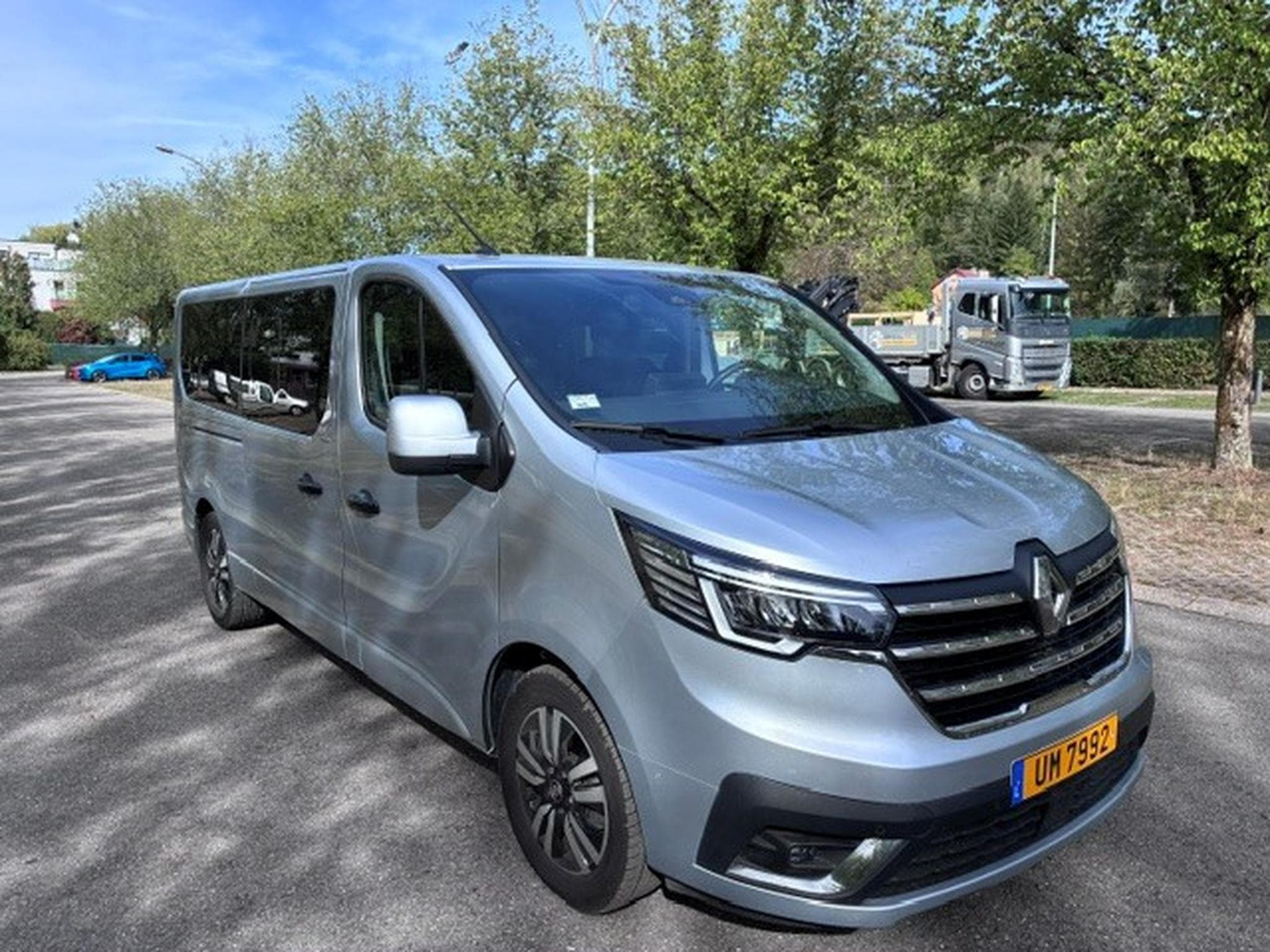 Renault Trafic Grand Passenger Intens Blue dci 170 AUTO (2023) - Photo 2