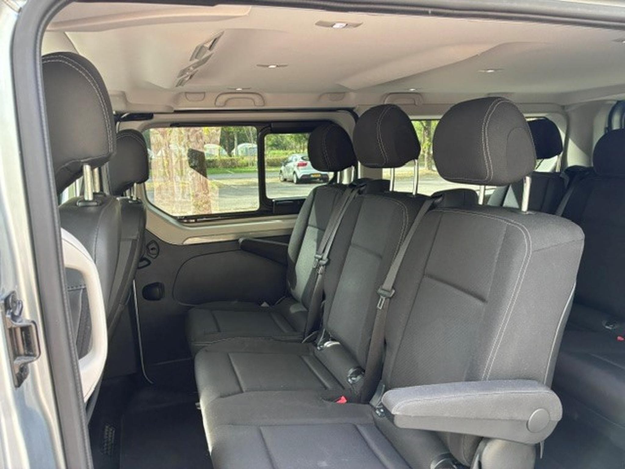 Renault Trafic Grand Passenger Intens Blue dci 170 AUTO (2023) - Photo 7
