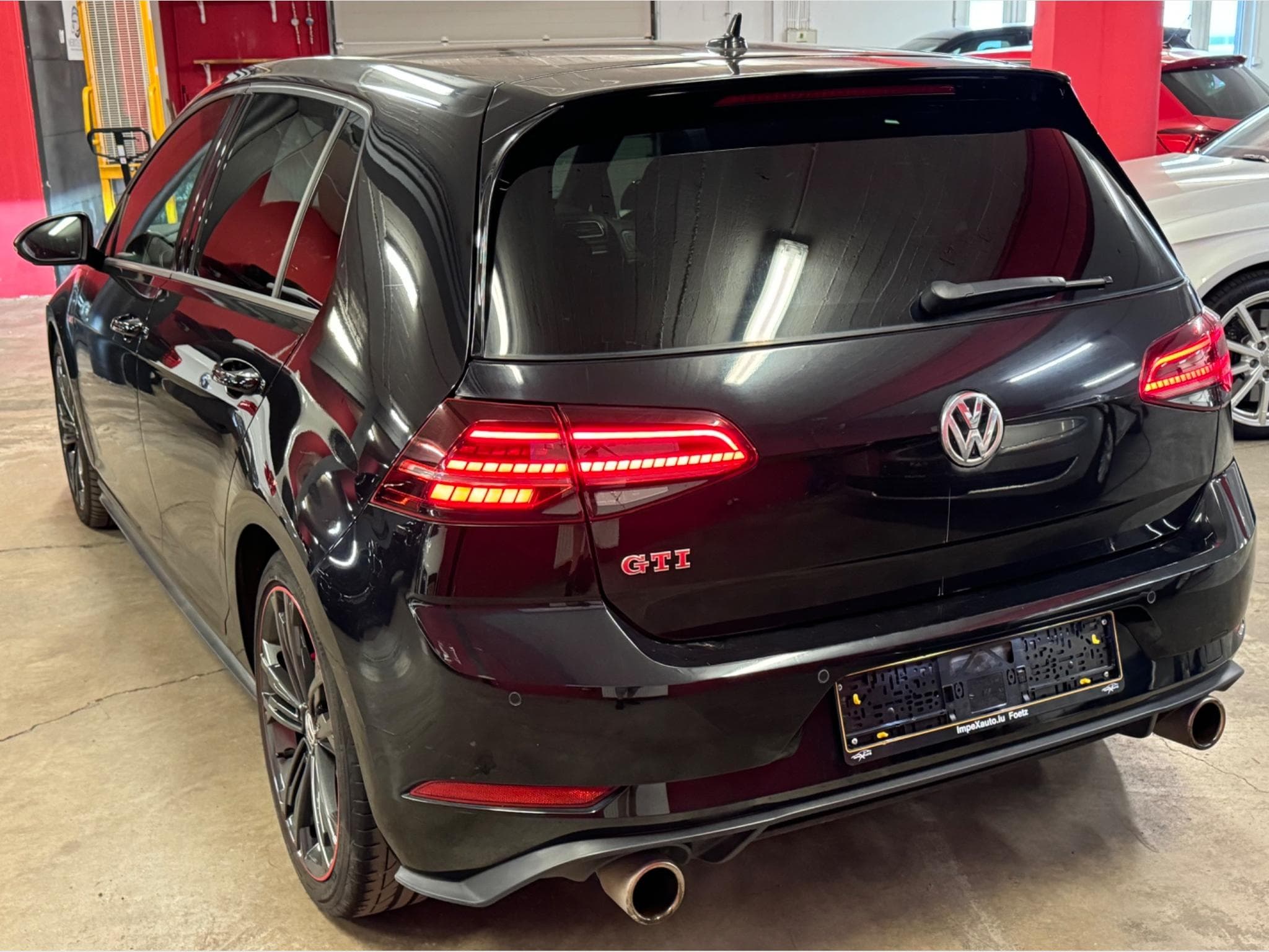 VW Golf VII GTi Performance DSG (2019) - Foto 2