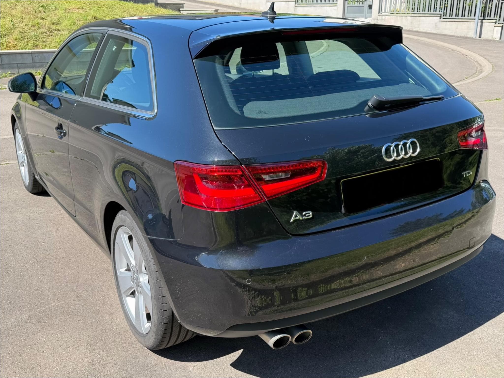 Audi A3 Tdi 150 S-Tronic (2013) - Photo 2