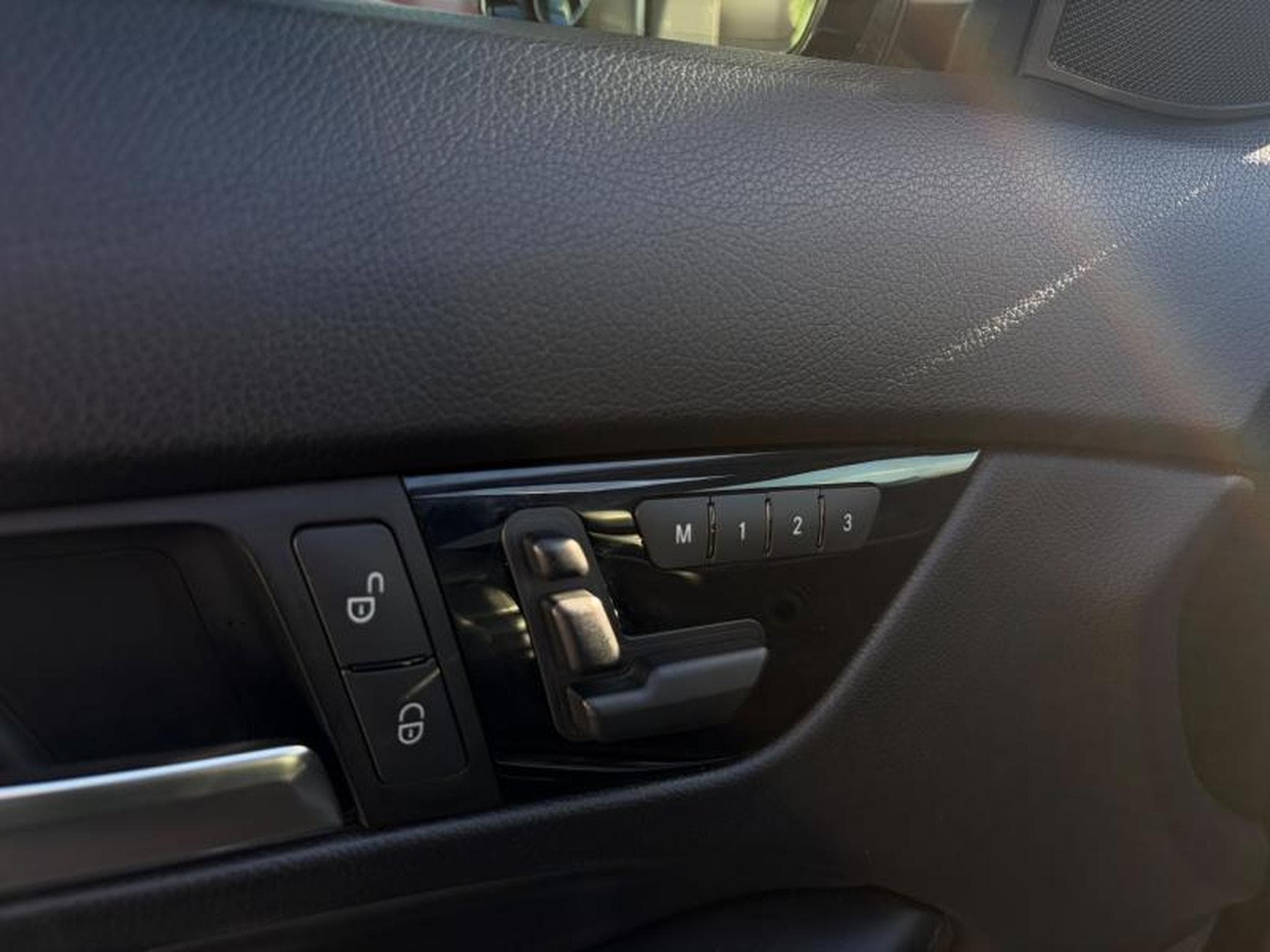 Mercedes C 63 AMG Classe C 63 AMG V8 457ch/Toit Ouvrant/Camera/Sièges électriq (2014) - Photo 10