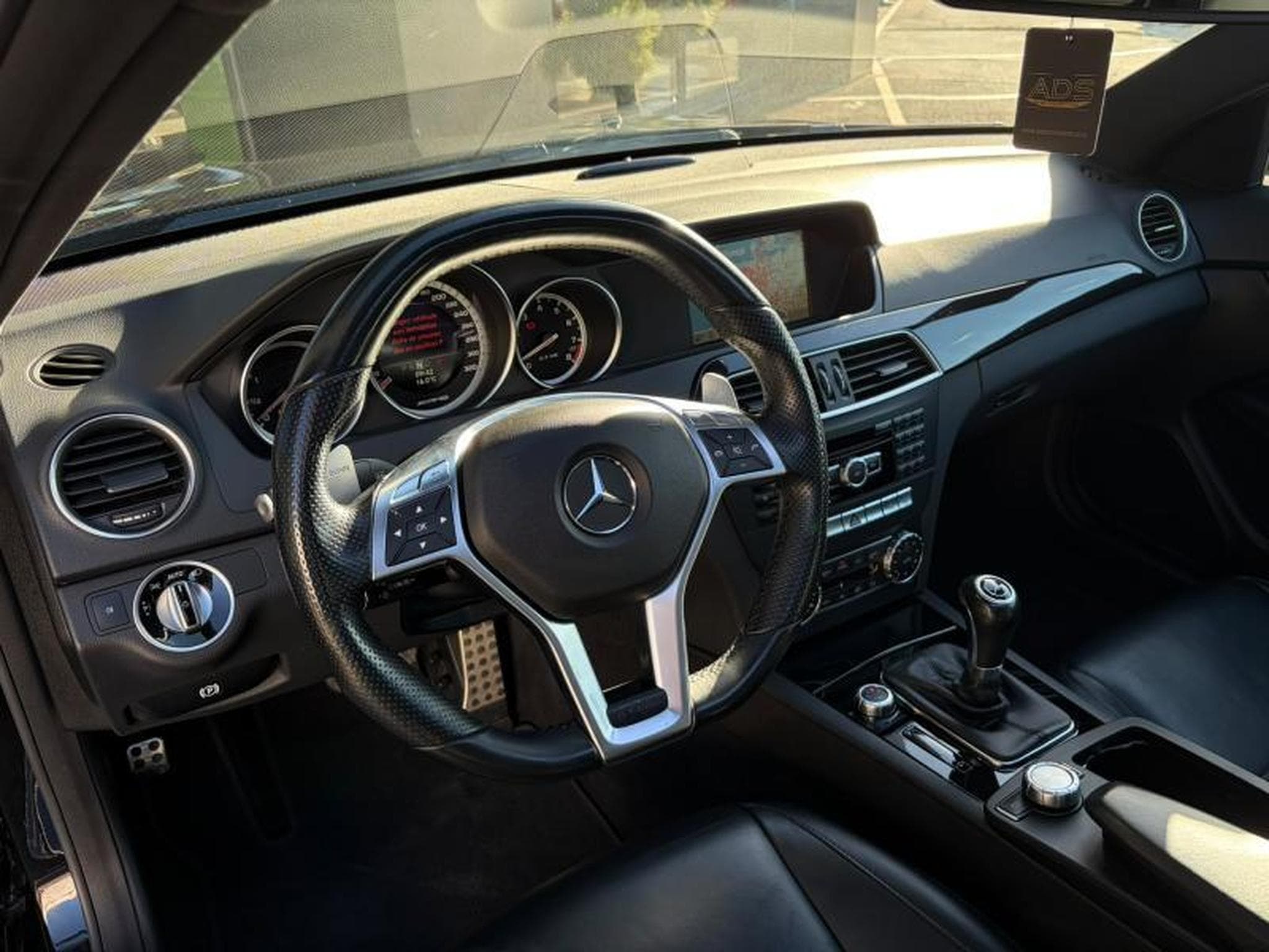 Mercedes C 63 AMG Classe C 63 AMG V8 457ch/Toit Ouvrant/Camera/Sièges électriq (2014) - Photo 6