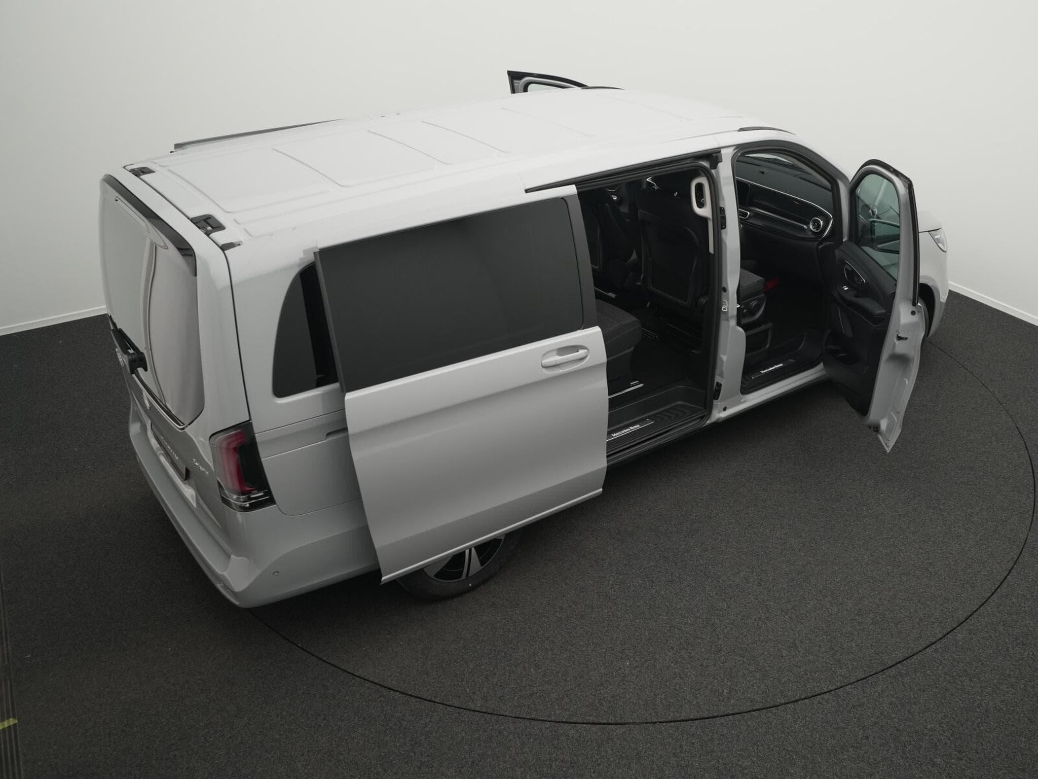 Mercedes V d 4MATIC STYLE Lang (2026) - Photo 13
