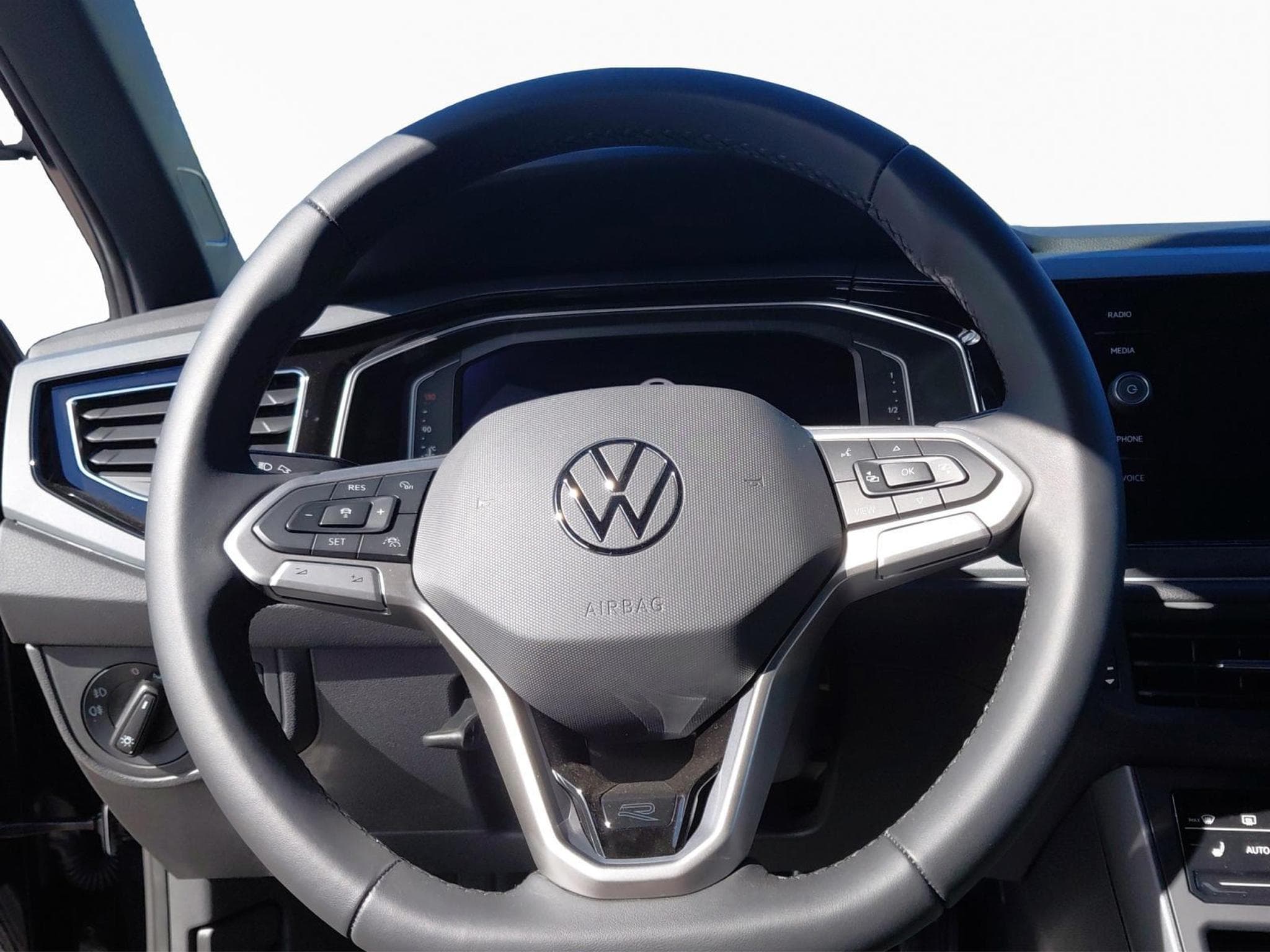 VW Polo R-Line (2026) - Foto 11