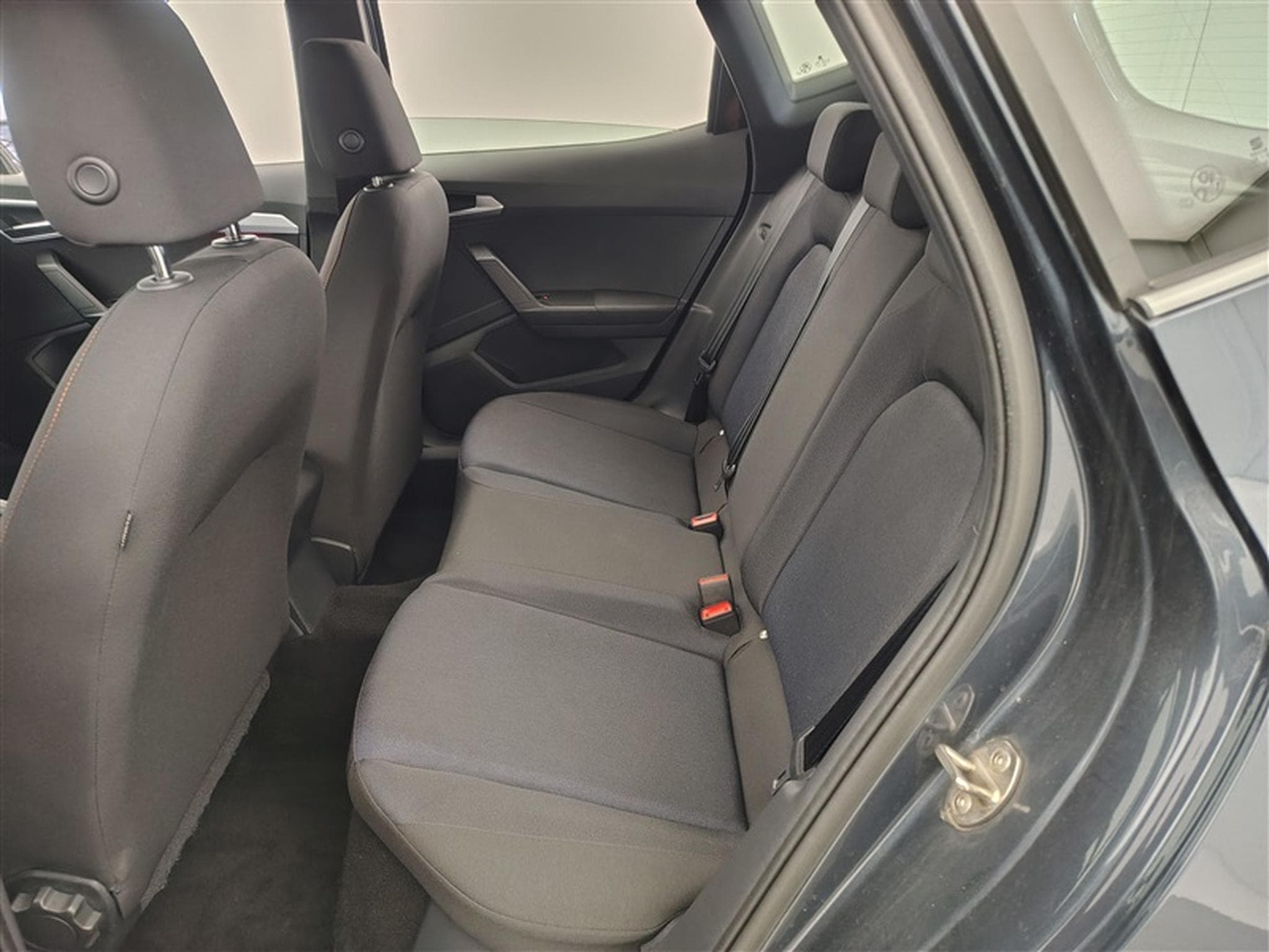 Seat Arona 1.0 TSI 110Cv FR NAVI / CARPLAY / CAMERA / FULL LED (2022) - Photo 13