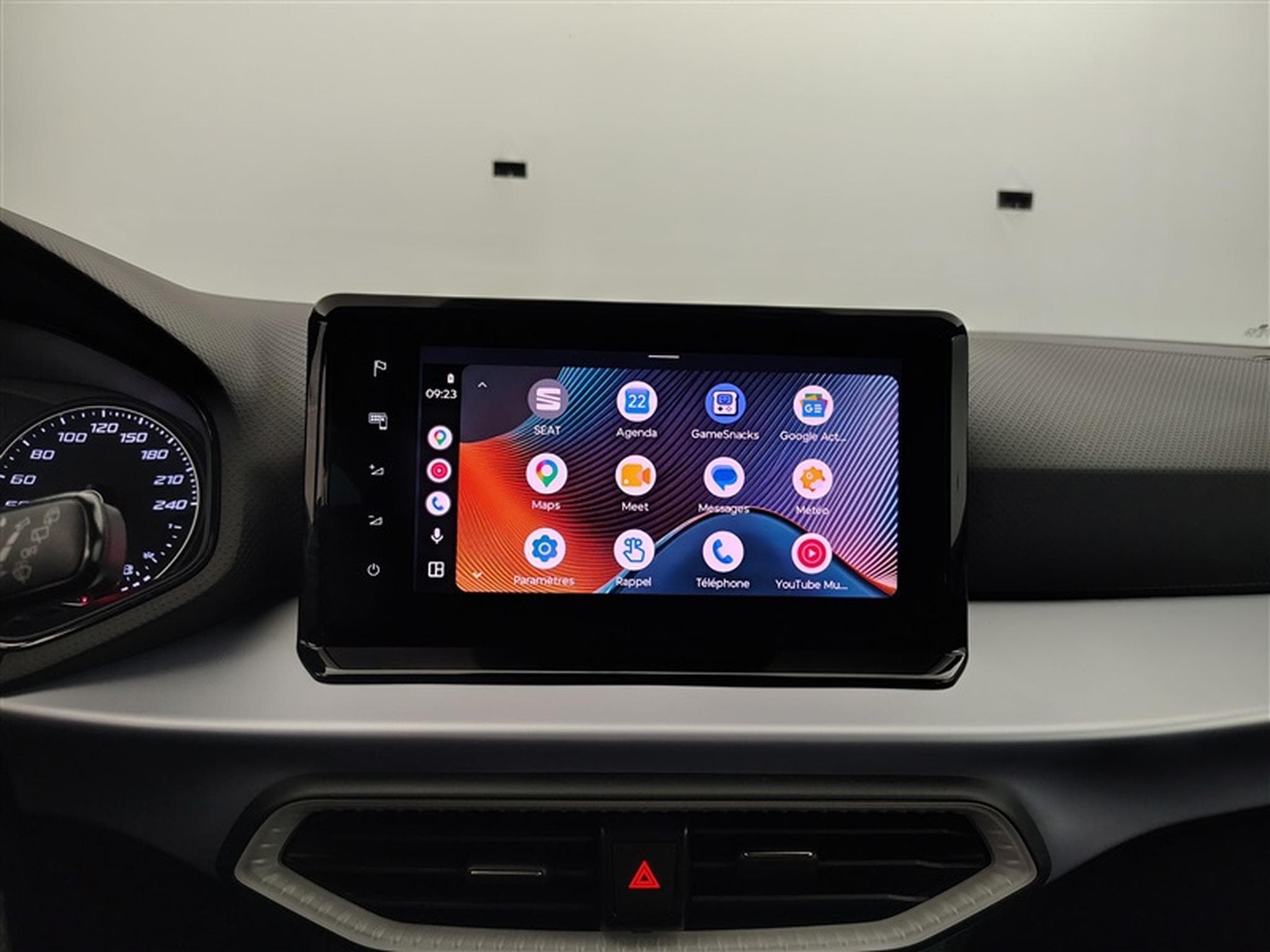 Seat Arona 1.0 TSI 110Cv FR NAVI / CARPLAY / CAMERA / FULL LED (2022) - Photo 20