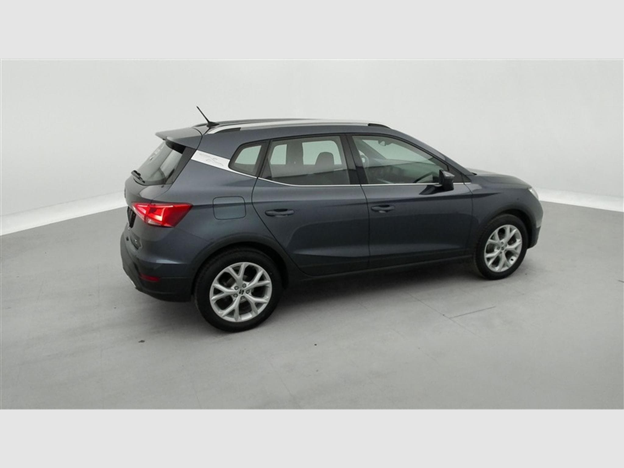 Seat Arona 1.0 TSI 110Cv FR NAVI / CARPLAY / CAMERA / FULL LED (2022) - Photo 24
