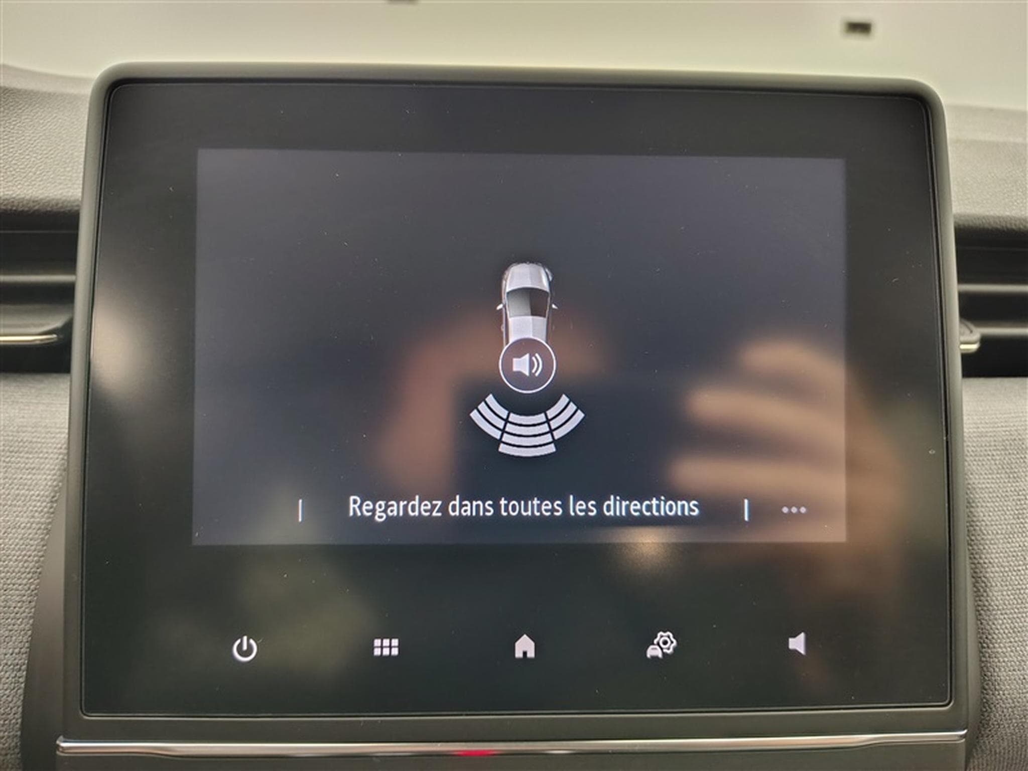 Renault Clio 1.0 TCe 90cv X-Tronic Evolution CARPLAY / PDC AR / JA 16" (2025) - Photo 18