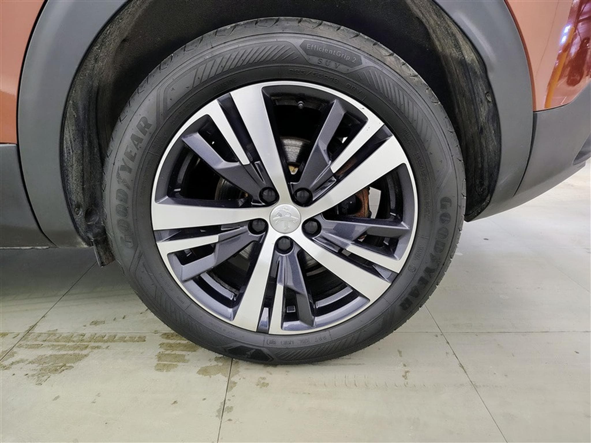 Peugeot 3008 1.2 PureTech 130cv EAT8 Allure NAVI / KEYLESS / CAMERA (2019) - Photo 4
