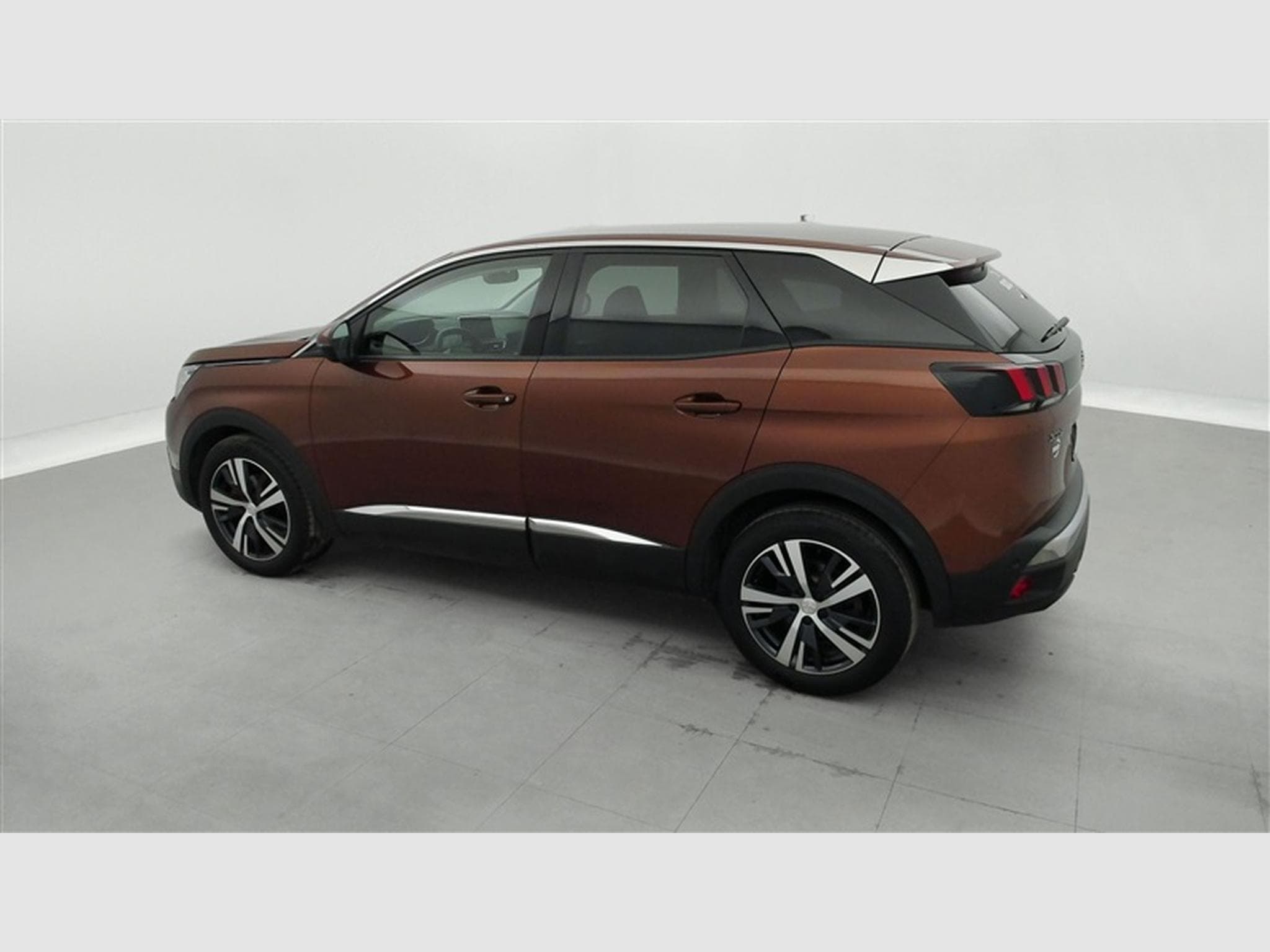 Peugeot 3008 1.2 PureTech 130cv EAT8 Allure NAVI / KEYLESS / CAMERA (2019) - Photo 25