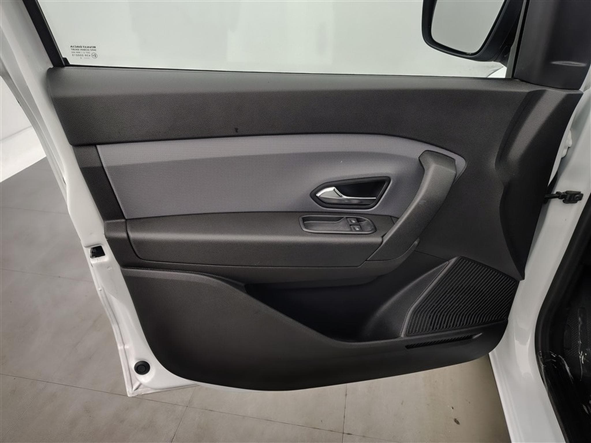 Renault Express 1.5 Blue dCi Confort CLIM / PDC AR / BLUETOOTH (2022) - Photo 16