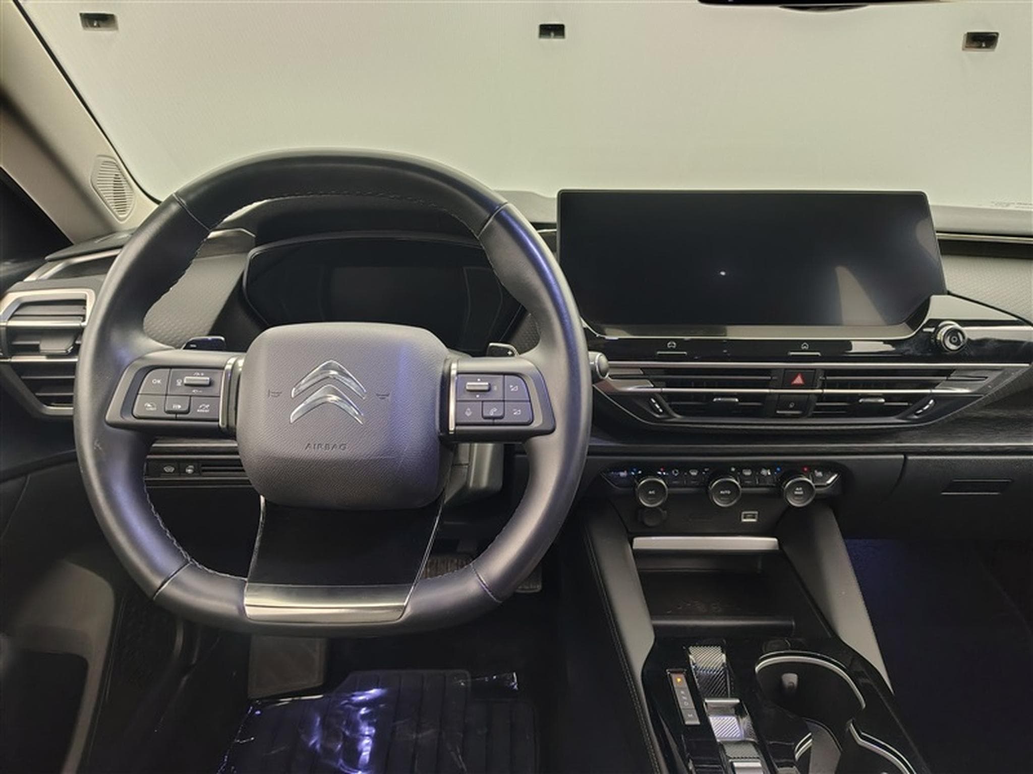 Citroen C5 X 1.2 PureTech 130cv EAT8 Plus NAVI / FULL LED / CUIR / CAMERA (2024) - Photo 9