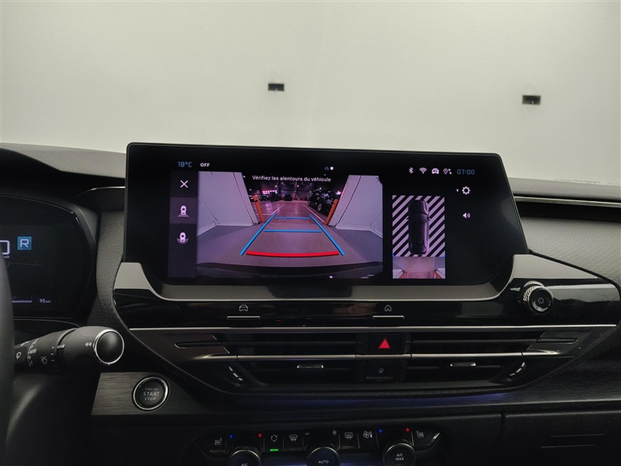 Citroen C5 X 1.2 PureTech 130cv EAT8 Plus NAVI / FULL LED / CUIR / CAMERA (2024) - Photo 18