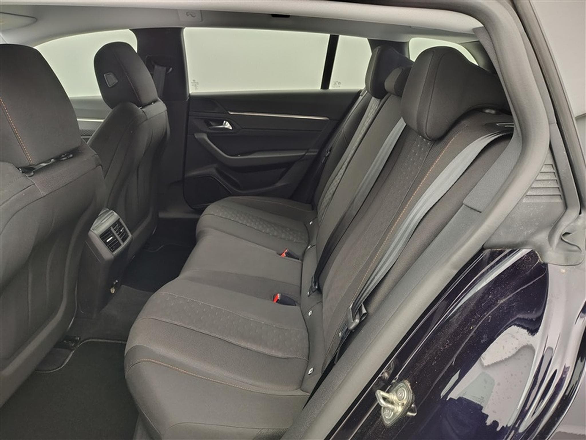 Peugeot 508 SW 1.2 PureTech 130Cv EAT8 Active Pack NAVI (2022) - Photo 13