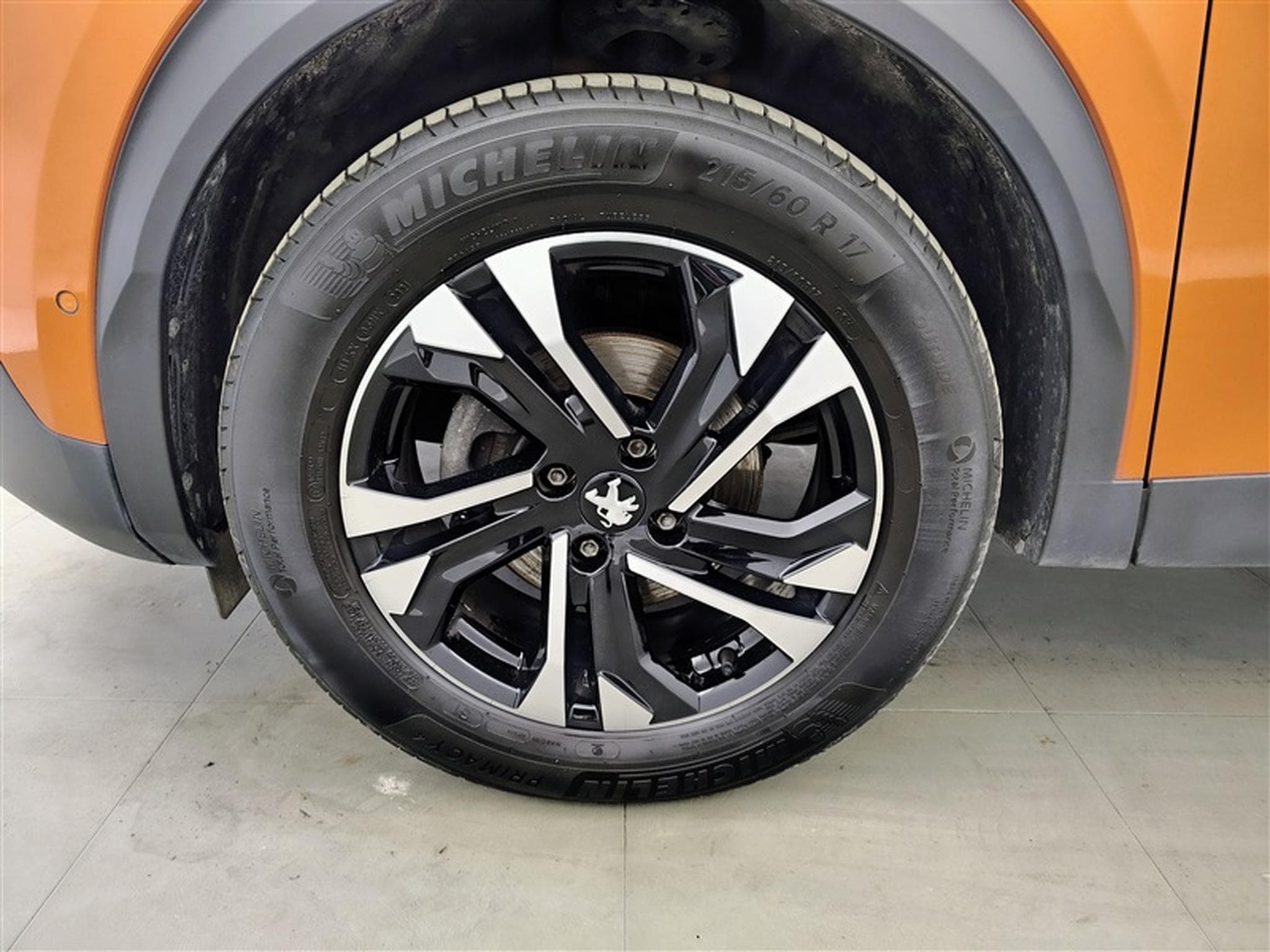 Peugeot 2008 1.2 PureTech 130cv GT NAVI / FULL LED / CAMERA / JA 17" (2021) - Photo 6