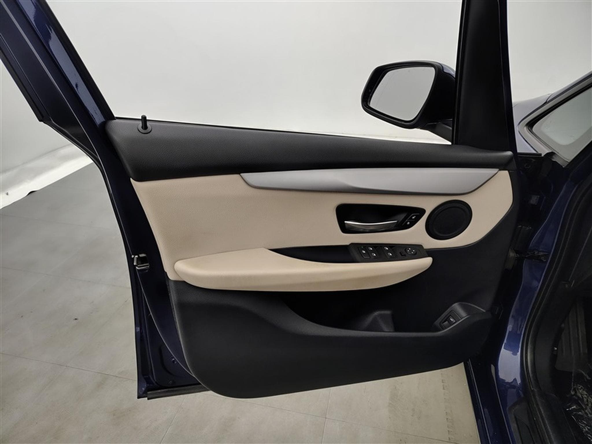 BMW 218 Gran Tourer 218i CUIR/NAVI/FULL LED/TO PANO/JA/PDC (2021) - Foto 17