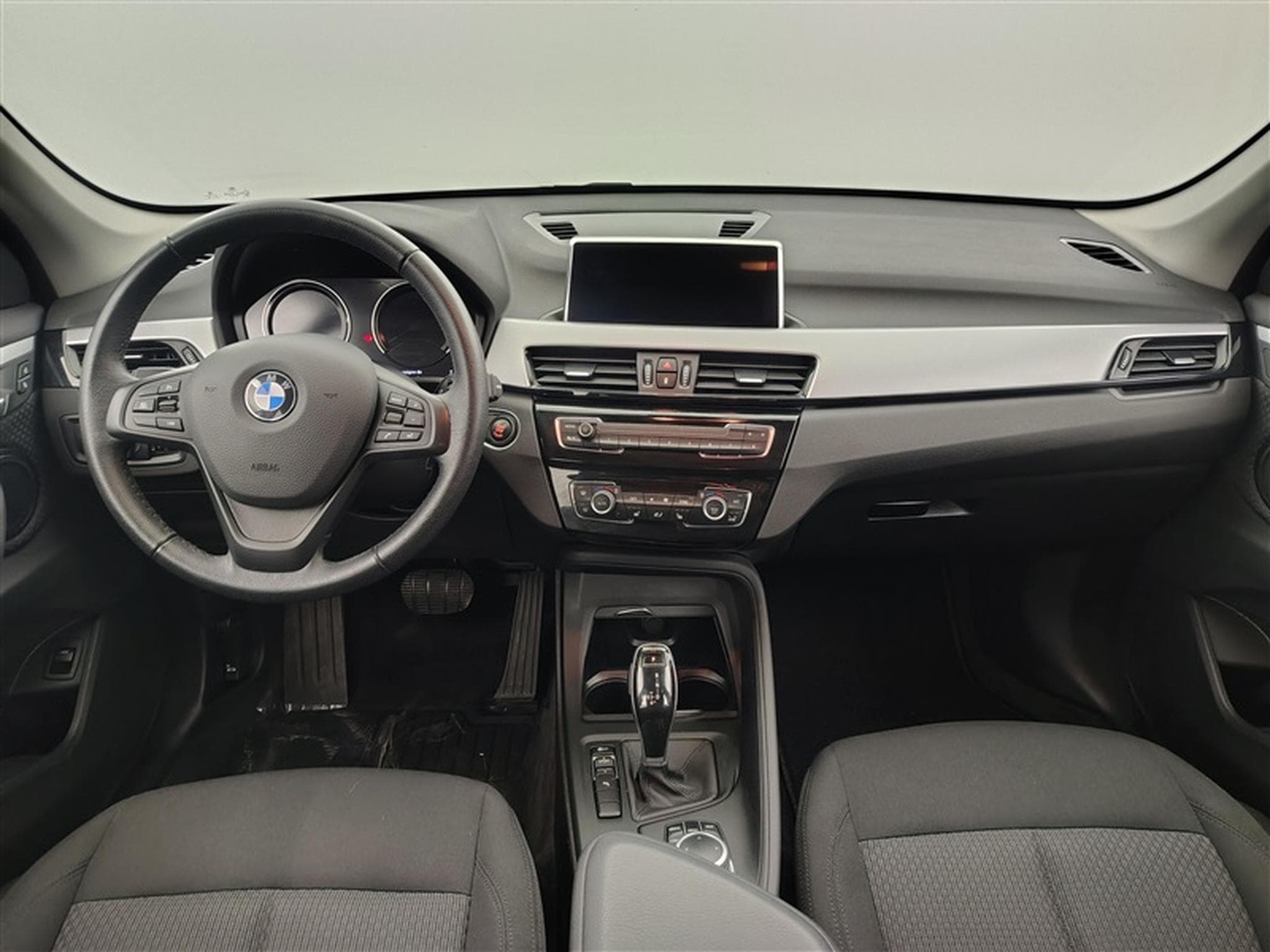 BMW X1 1.5 dA sDrive16 NAVI / CARPLAY / PDC AV-AR (2022) - Photo 8