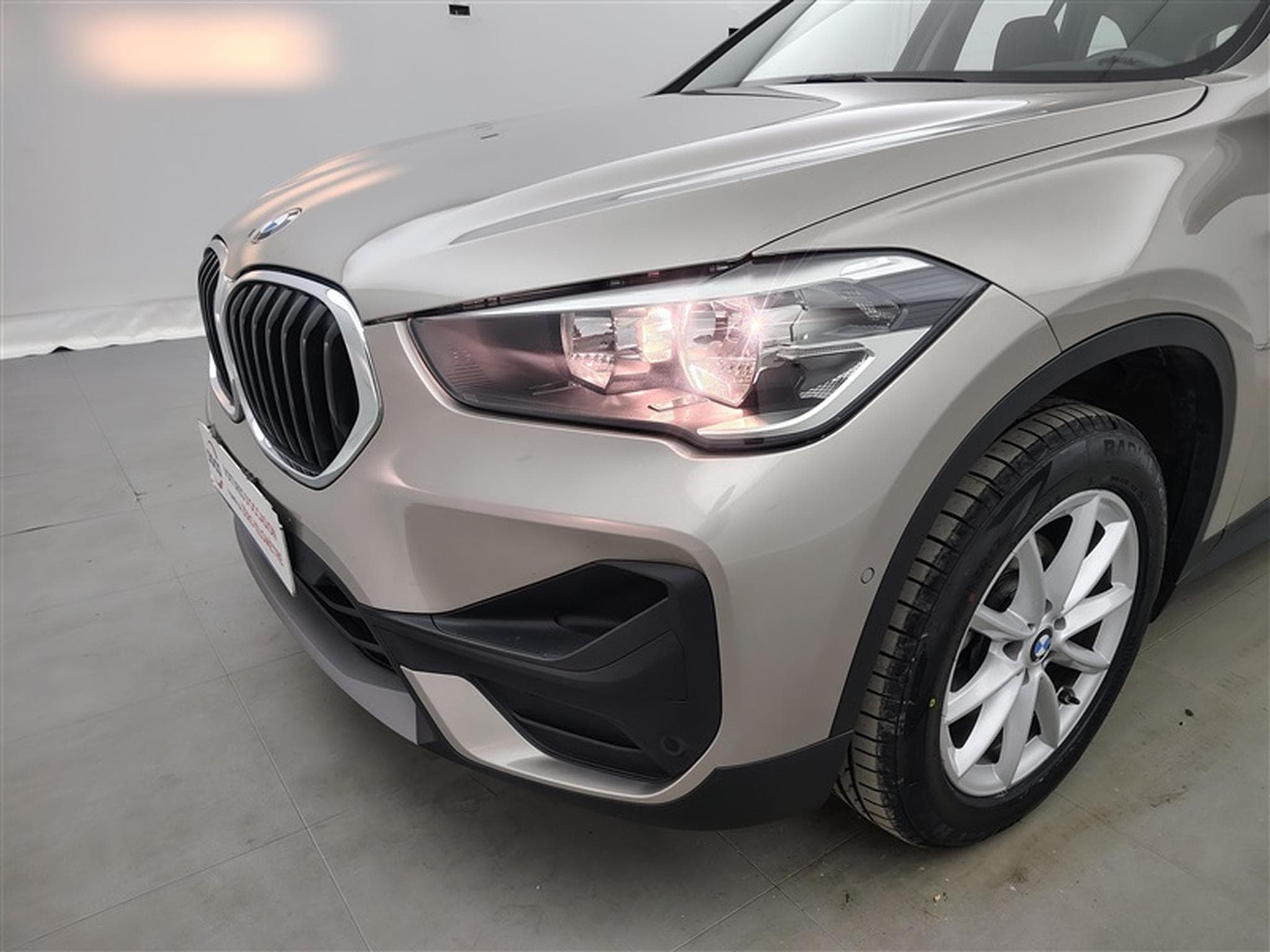 BMW X1 1.5 dA sDrive16 NAVI / CARPLAY / PDC AV-AR (2022) - Photo 15