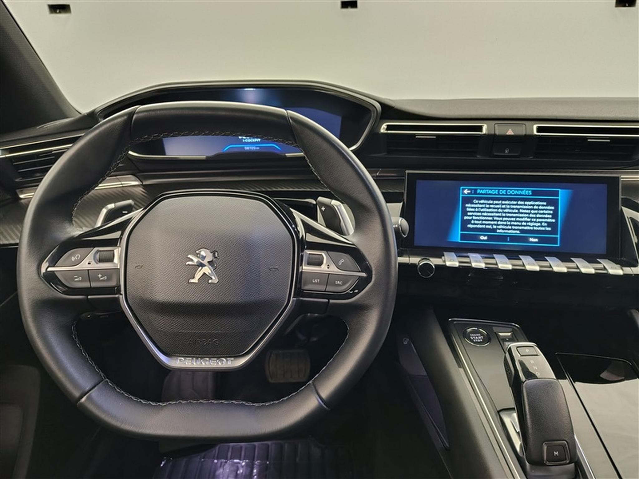 Peugeot 508 1.2 PureTech Allure Pack EAT8 S-CUIR / NAVI / PDC (2023) - Photo 9